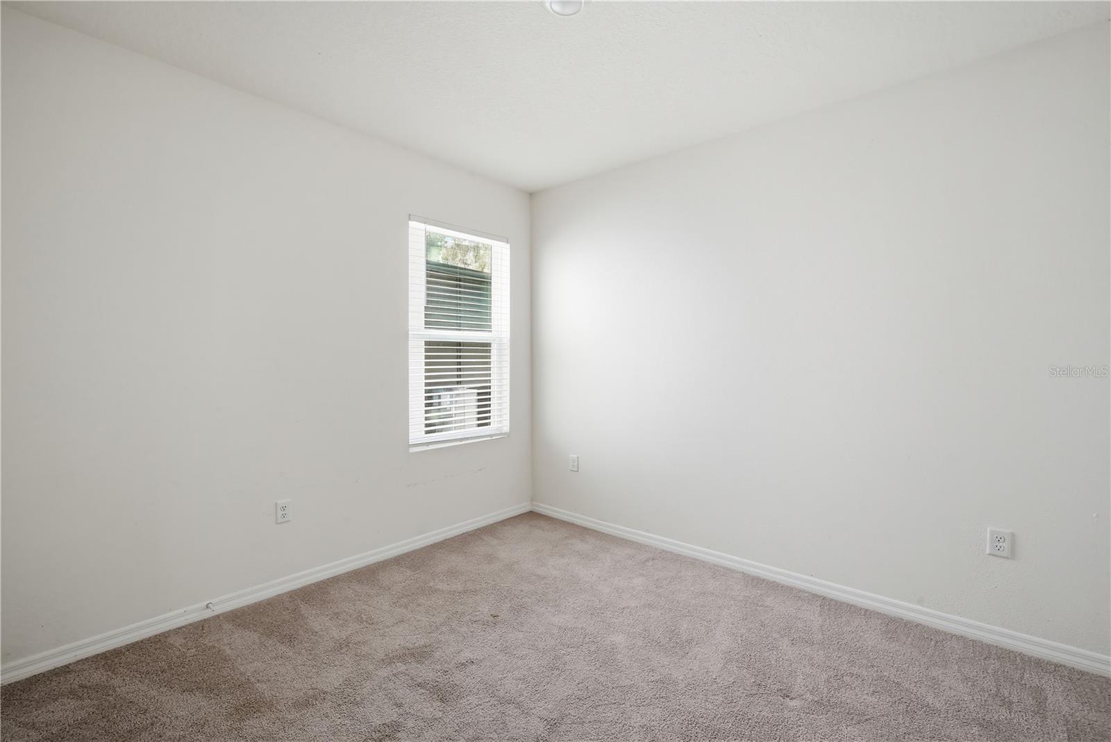 Image 12 of 25 For 5217 Hillside Meadow Place