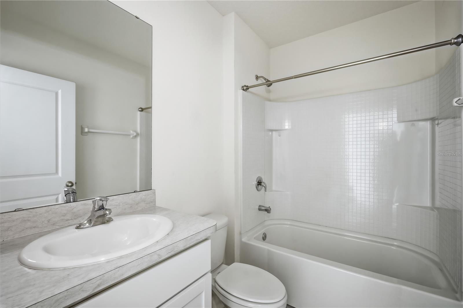 Image 17 of 25 For 5217 Hillside Meadow Place