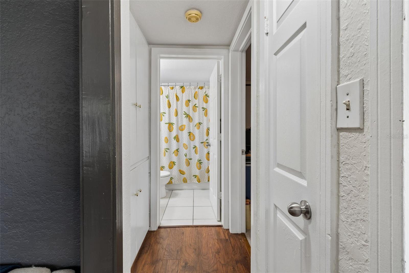 Listing photo id 11 for 2301 Eldred Drive