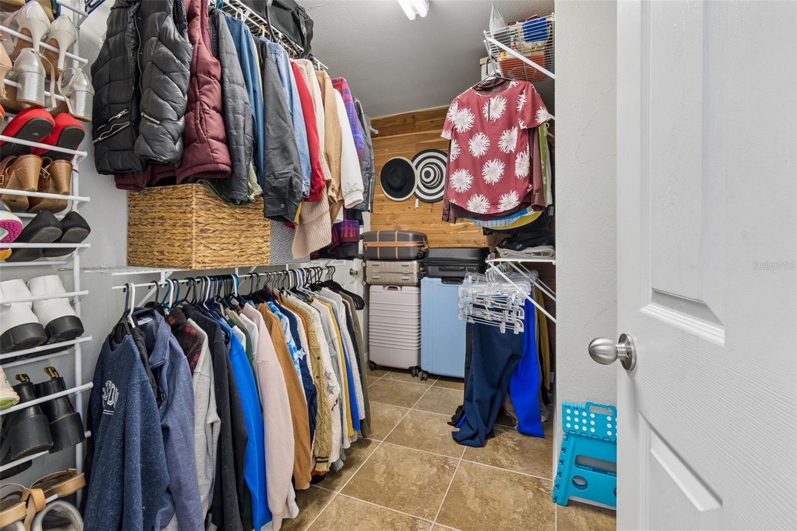 Listing photo id 20 for 2301 Eldred Drive