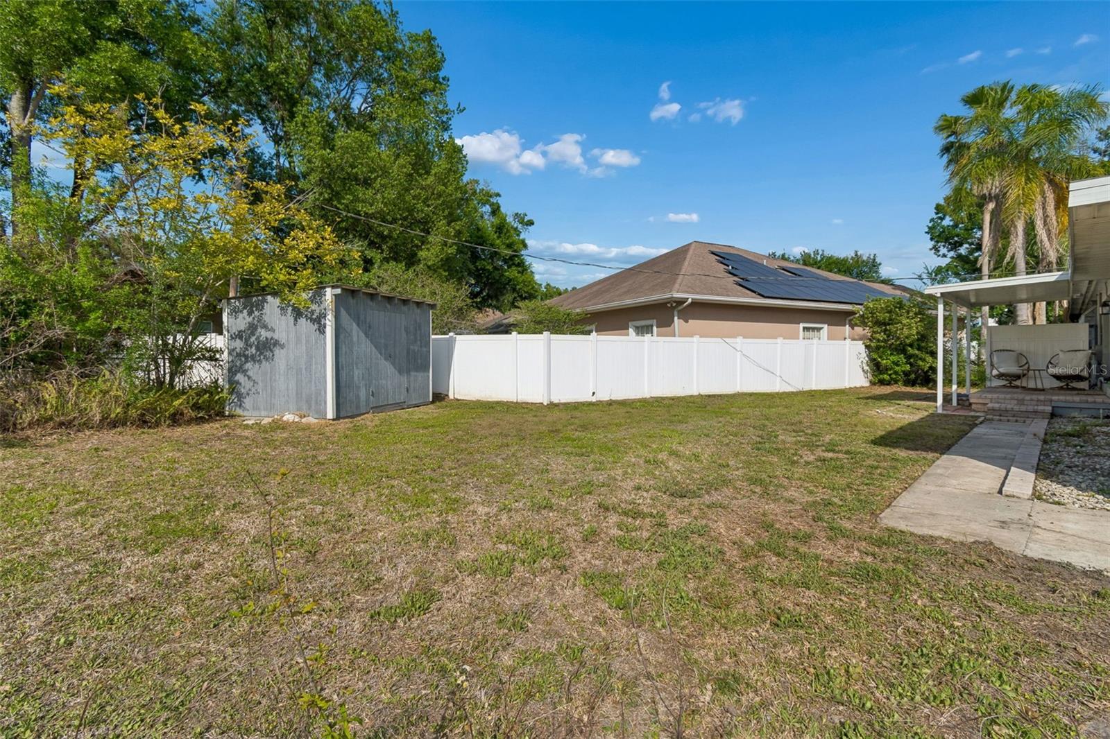 Listing photo id 27 for 2301 Eldred Drive
