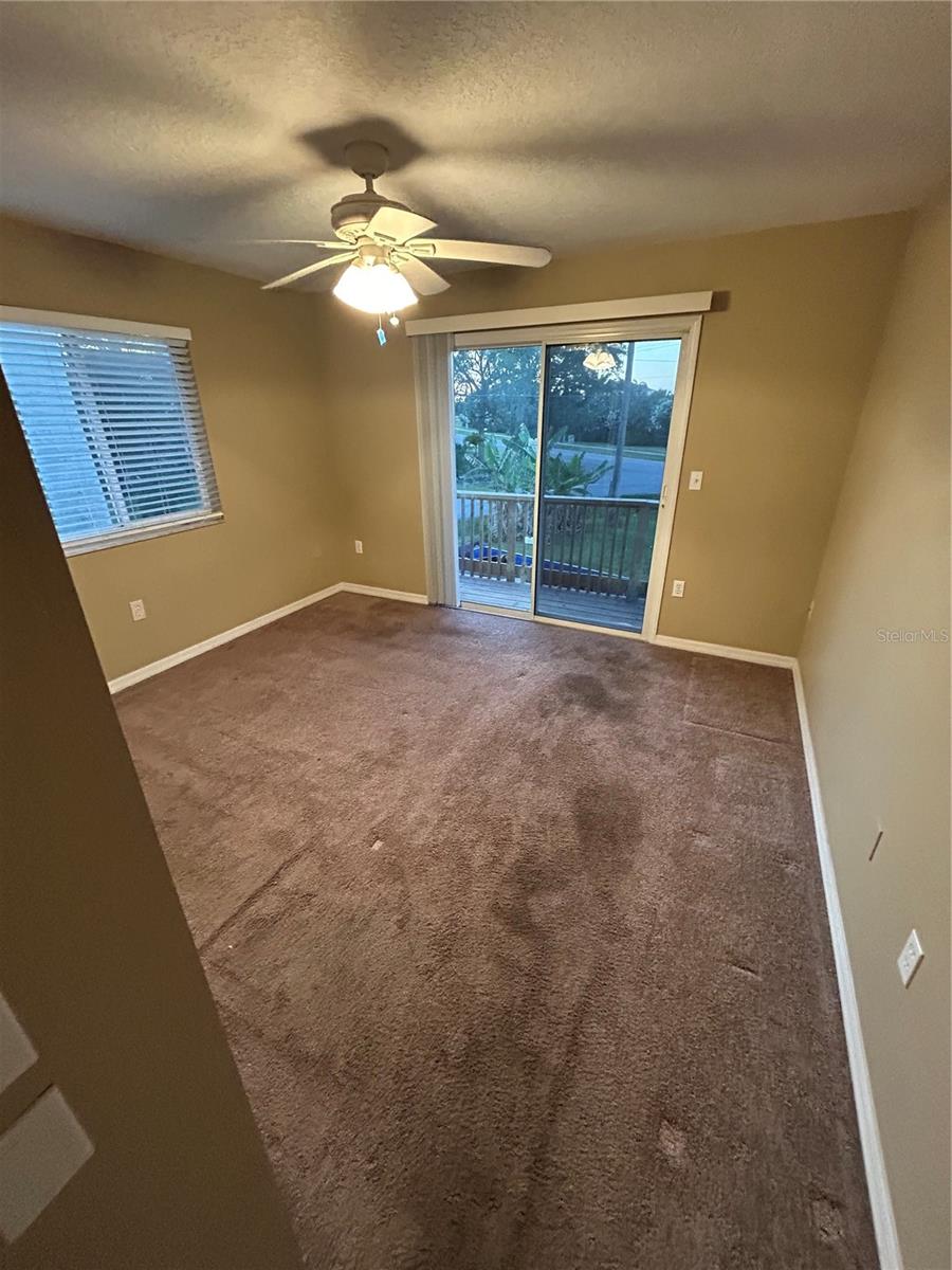 Image 18 of 46 For 908 35th Avenue Drive W