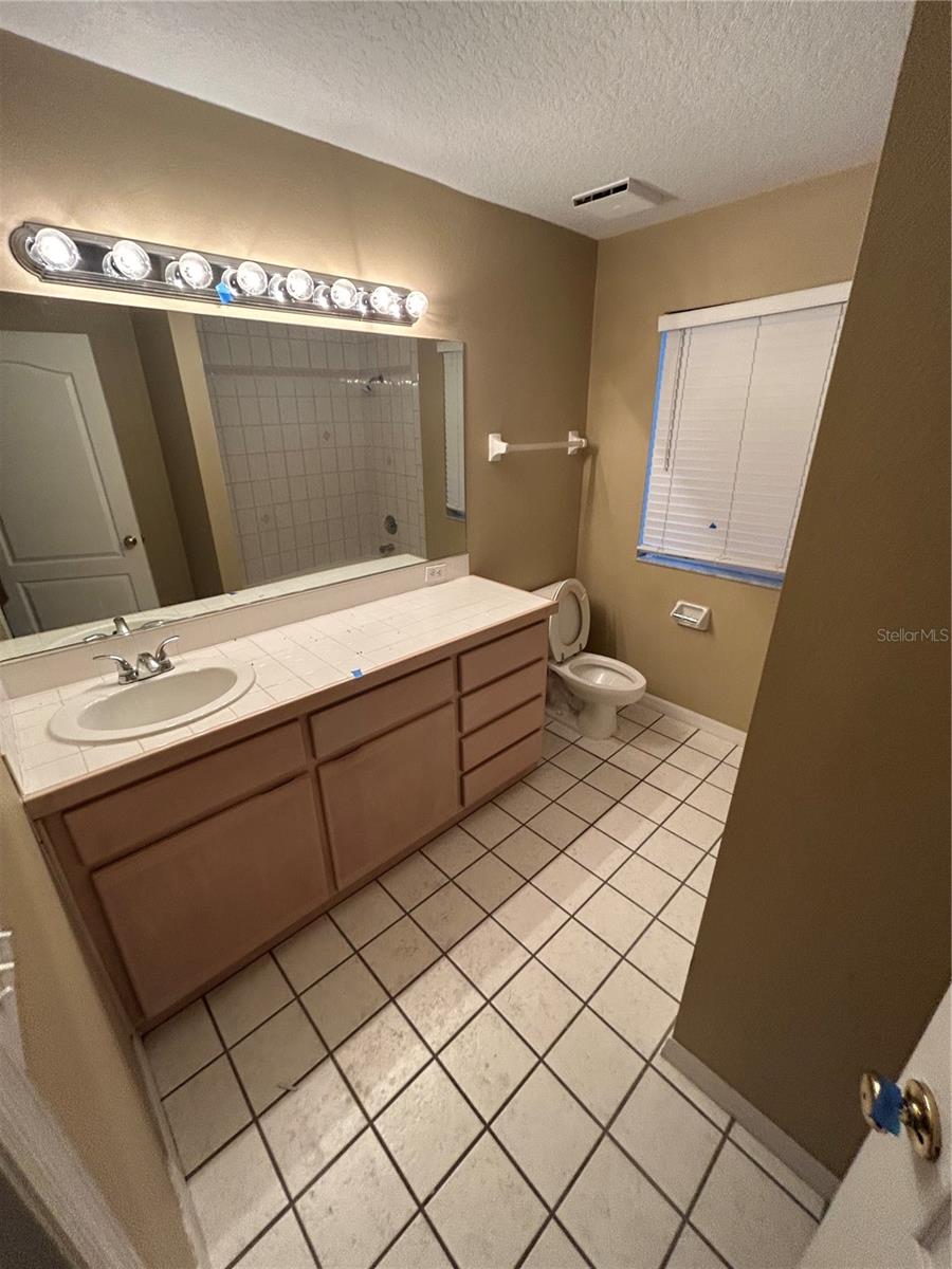 Image 20 of 46 For 908 35th Avenue Drive W