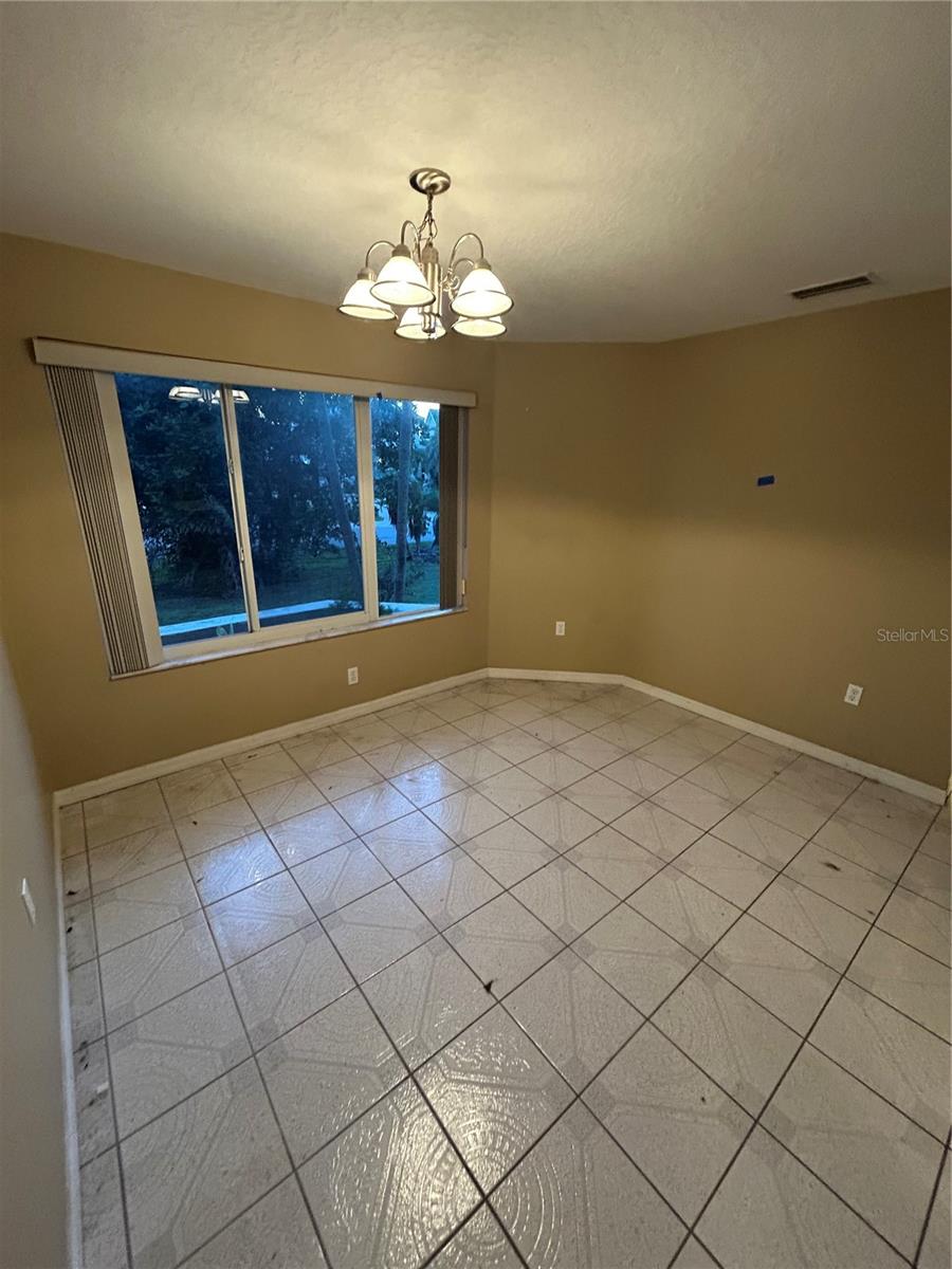 Image 24 of 46 For 908 35th Avenue Drive W