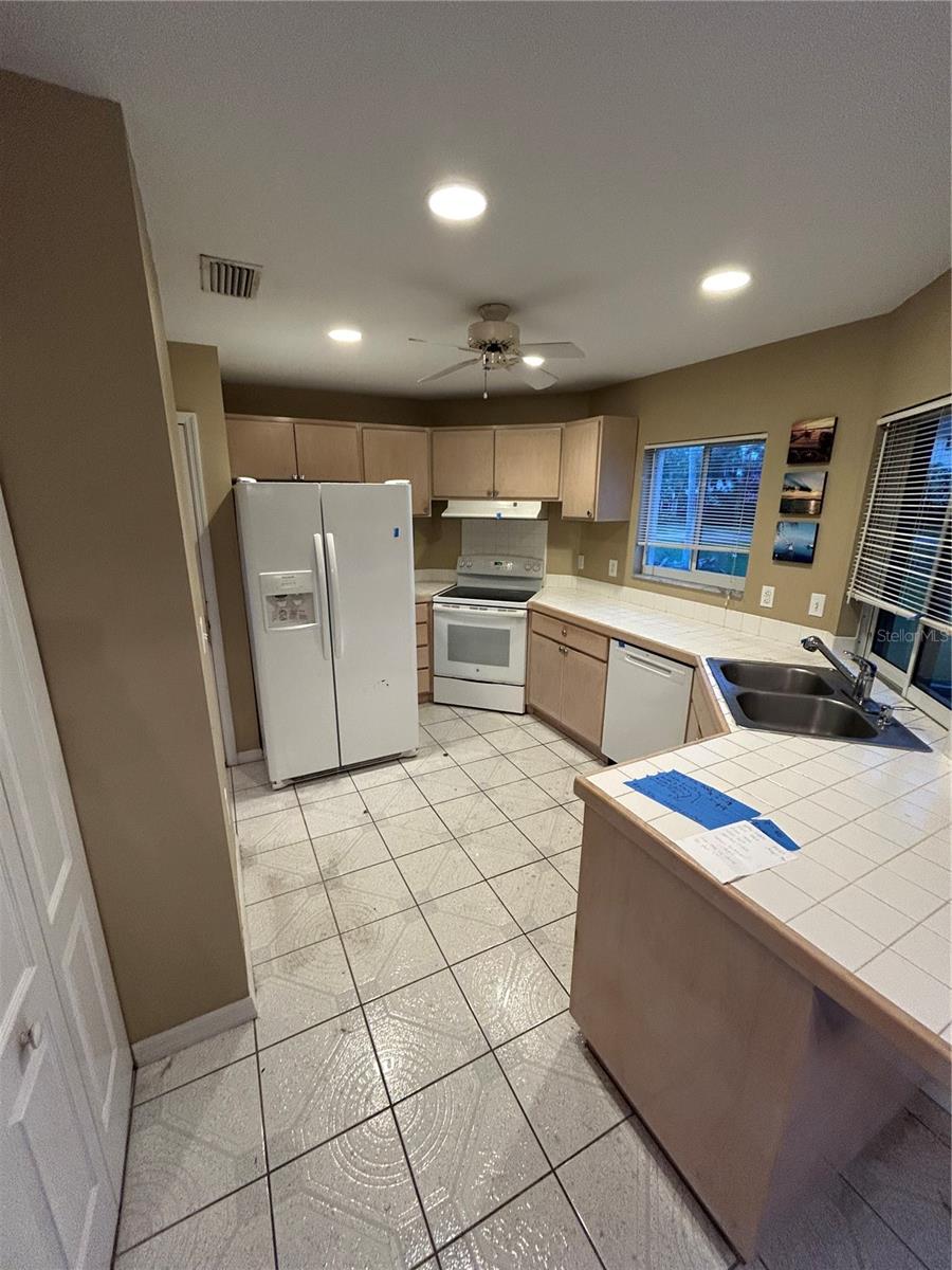 Image 33 of 46 For 908 35th Avenue Drive W