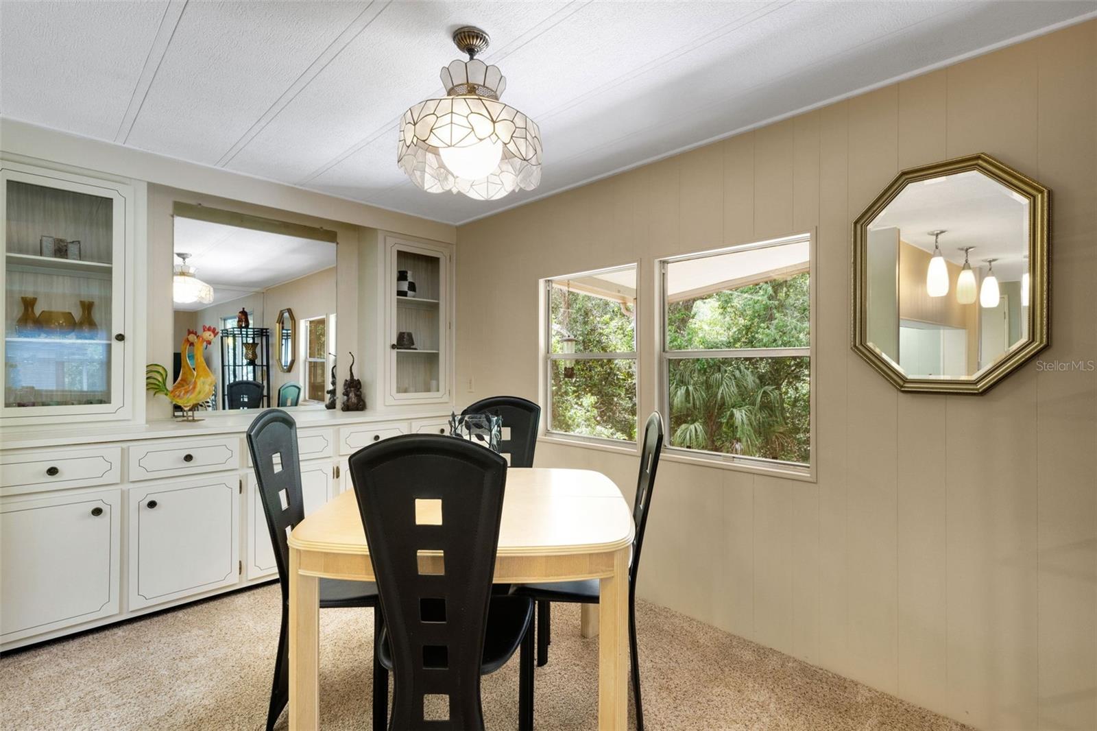 Image 10 of 39 For 98 Cedar Elm Drive 32