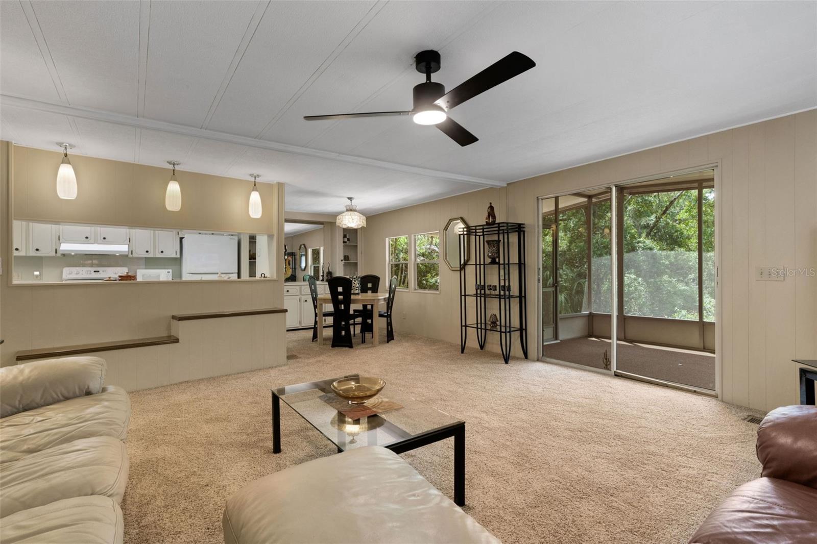 Image 13 of 39 For 98 Cedar Elm Drive 32