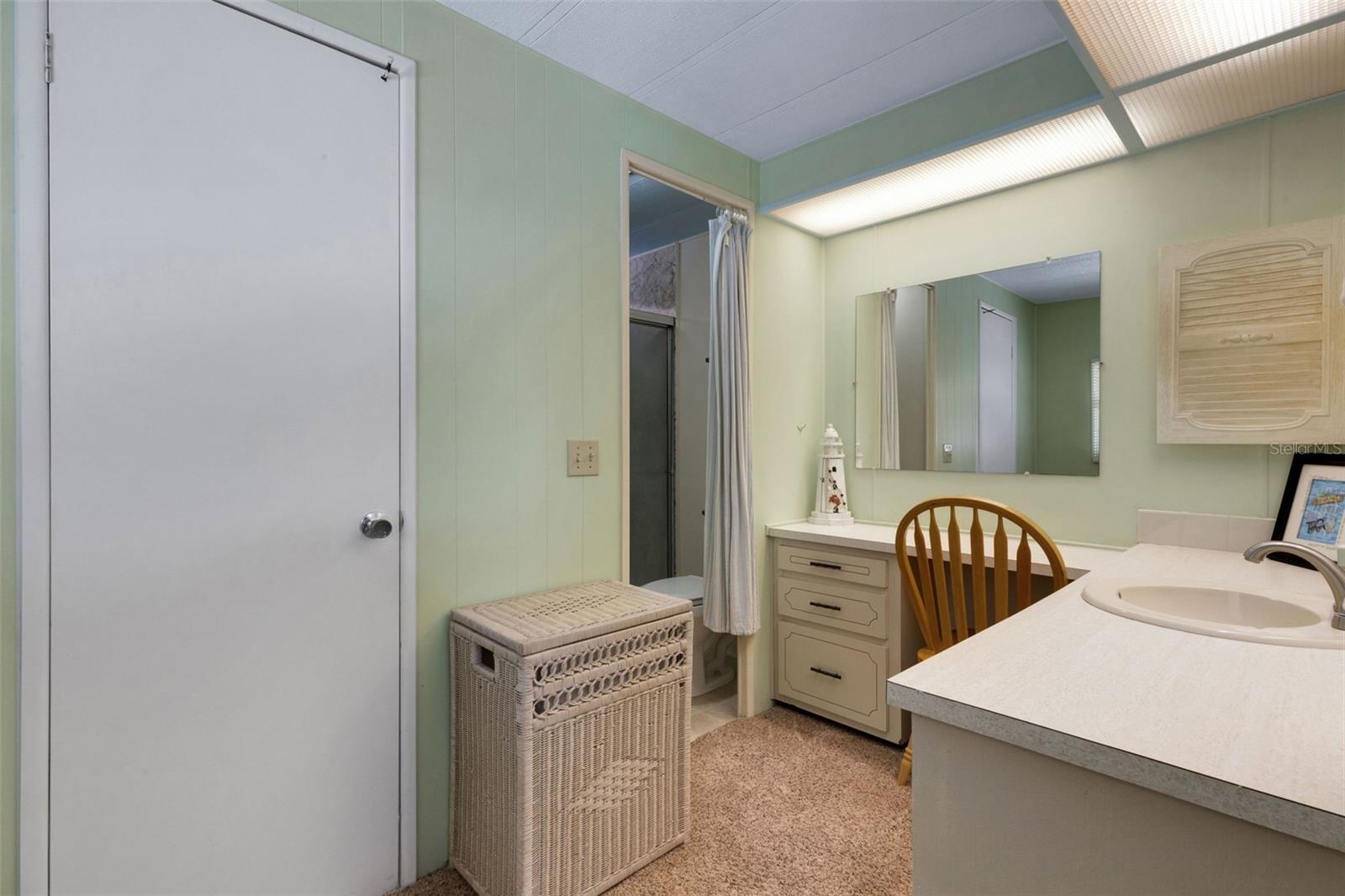 Image 24 of 39 For 98 Cedar Elm Drive 32