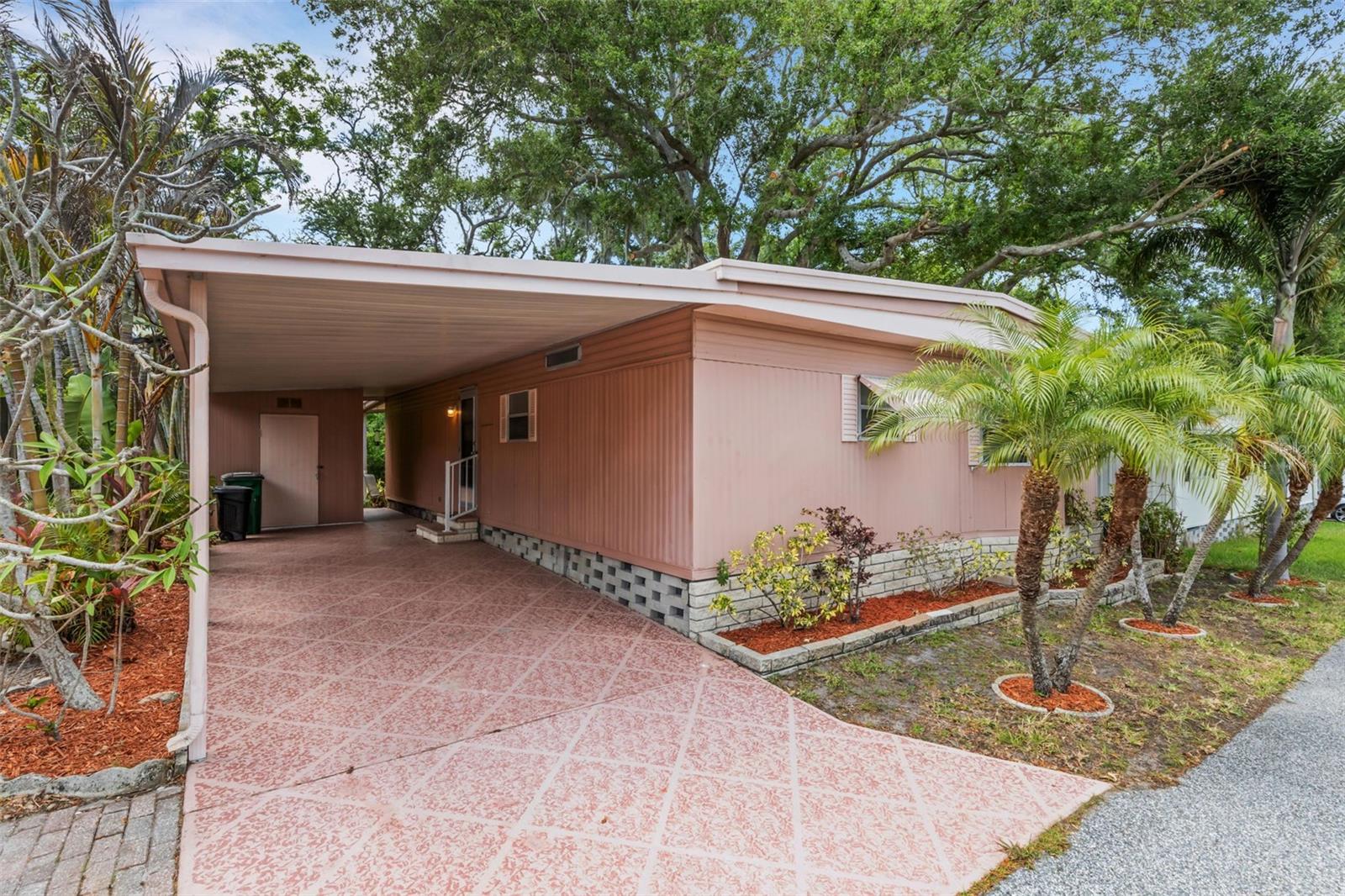 Image 38 of 39 For 98 Cedar Elm Drive 32