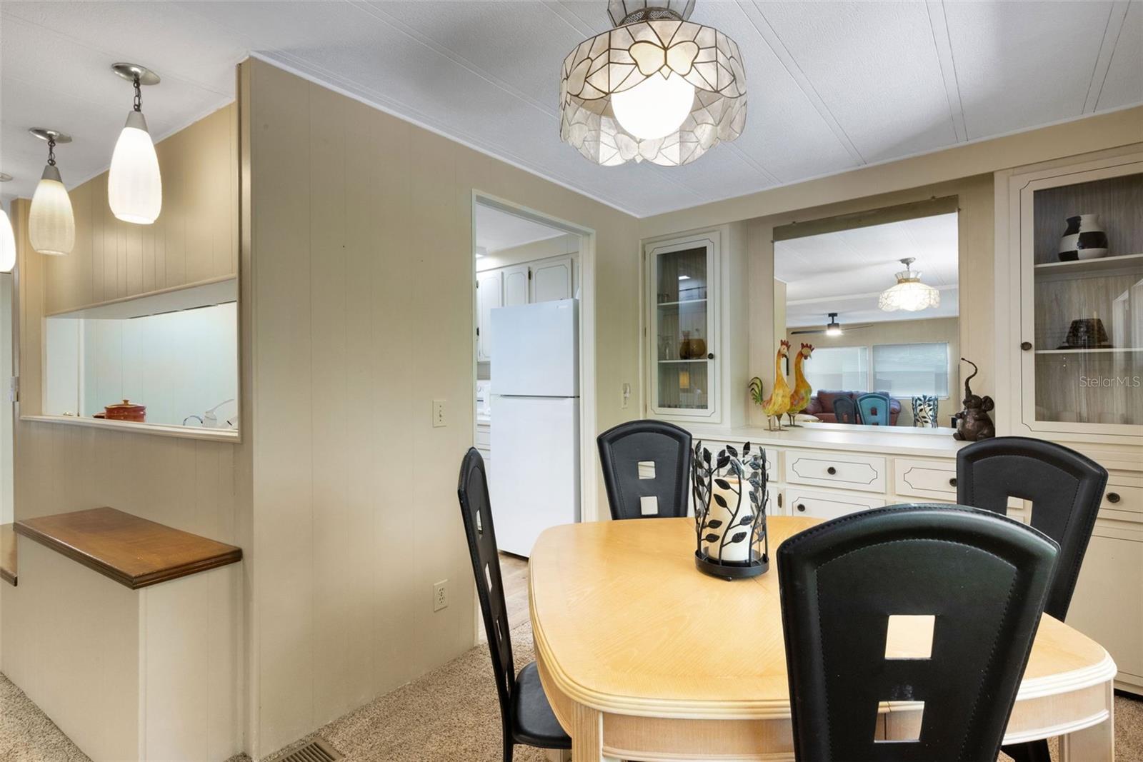 Image 9 of 39 For 98 Cedar Elm Drive 32