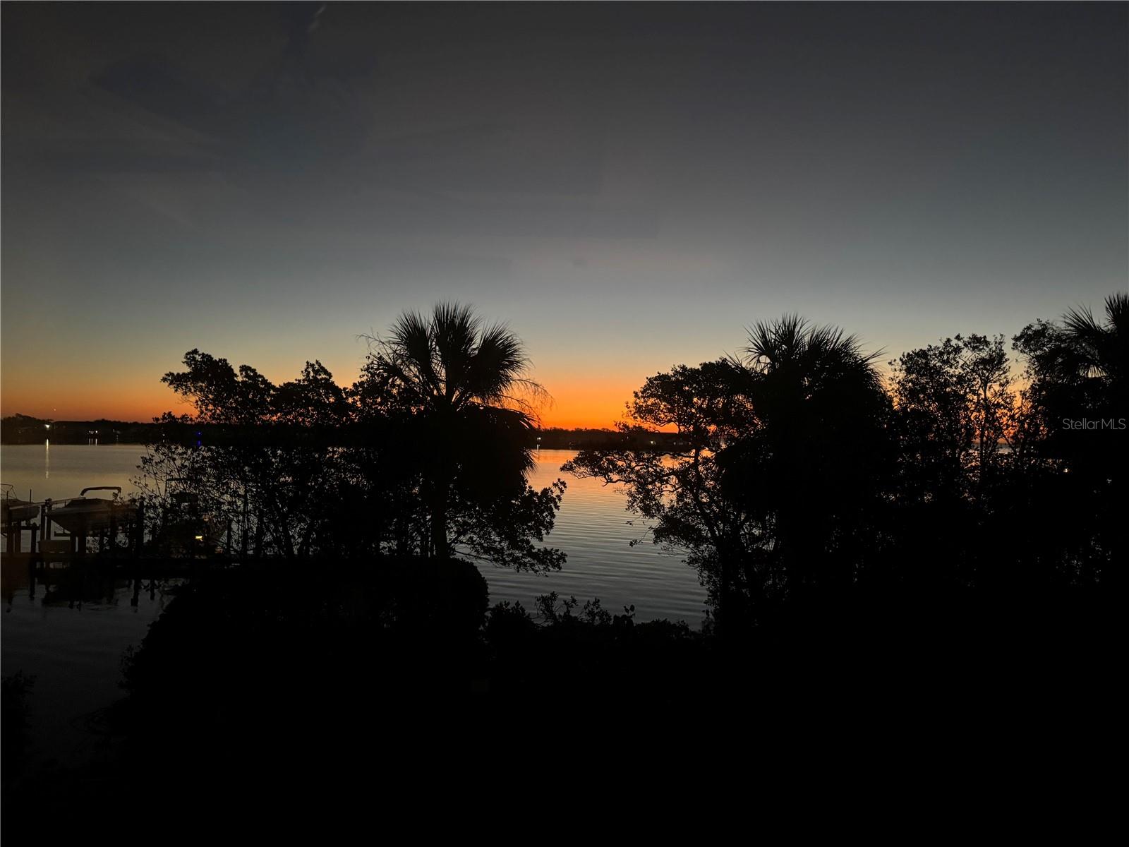 Details for 24 Mangrove Point, ST PETERSBURG, FL 33705