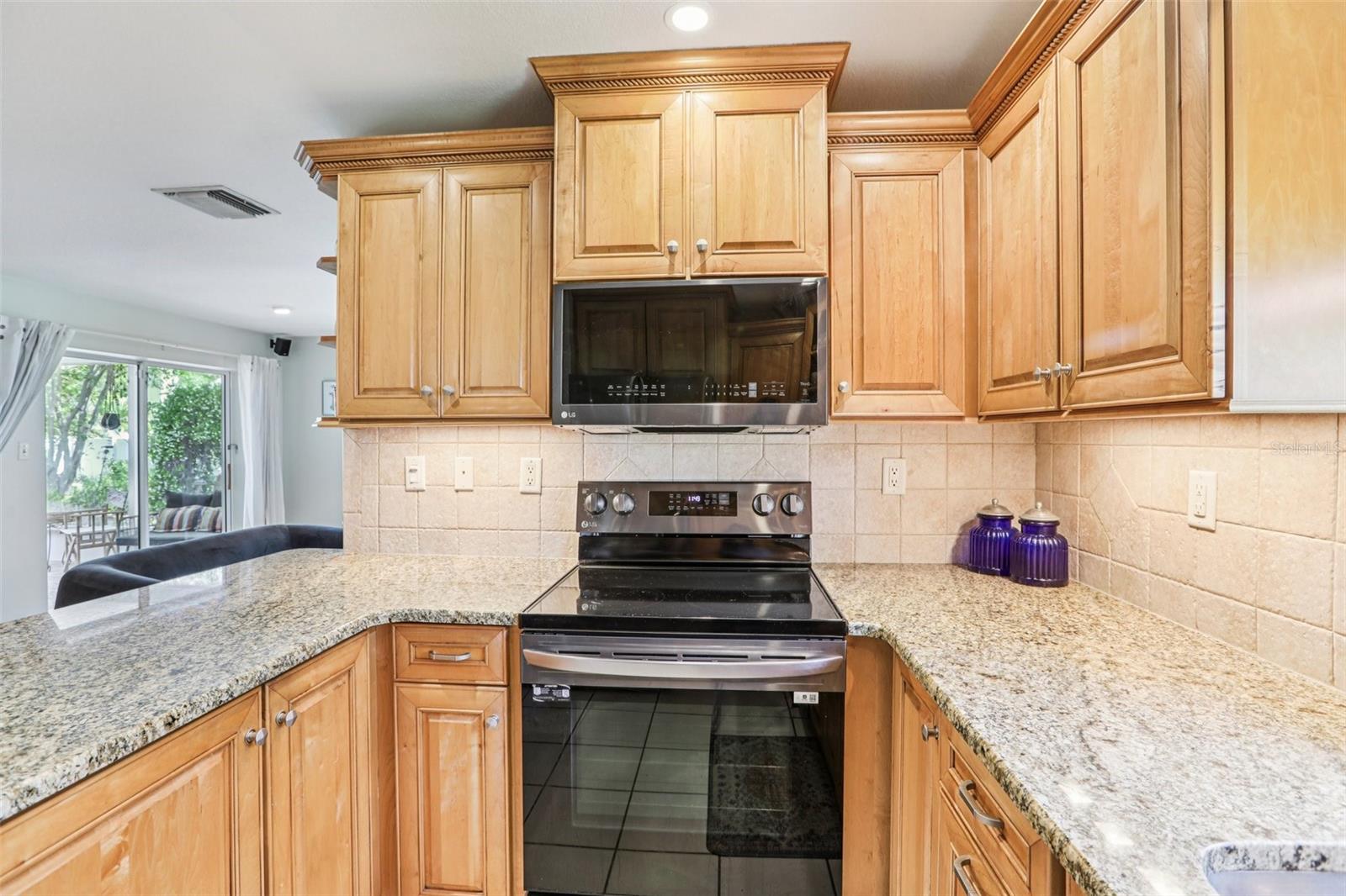 Image 17 of 49 For 8083 Bayhaven Drive