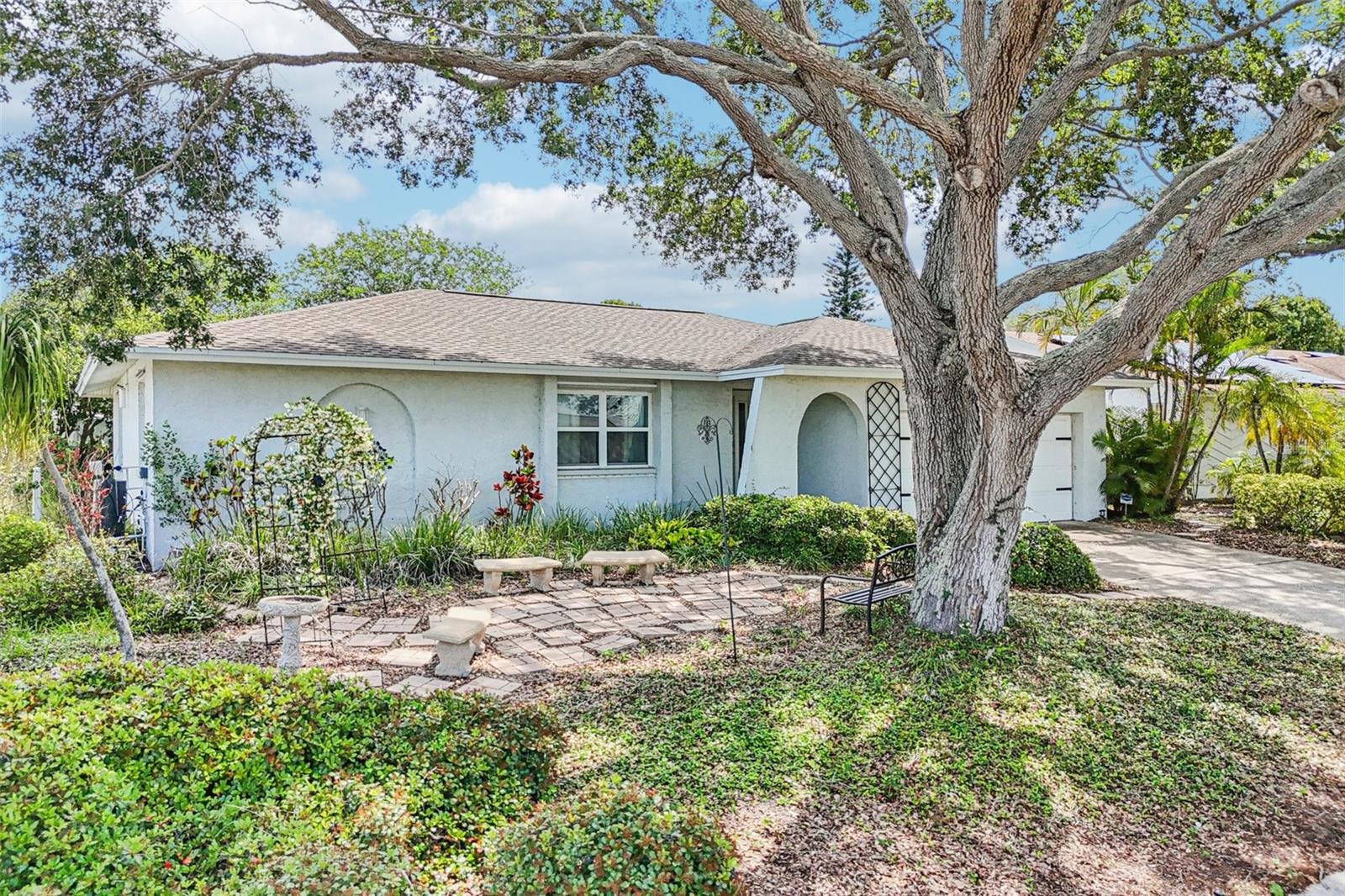 Image 37 of 49 For 8083 Bayhaven Drive