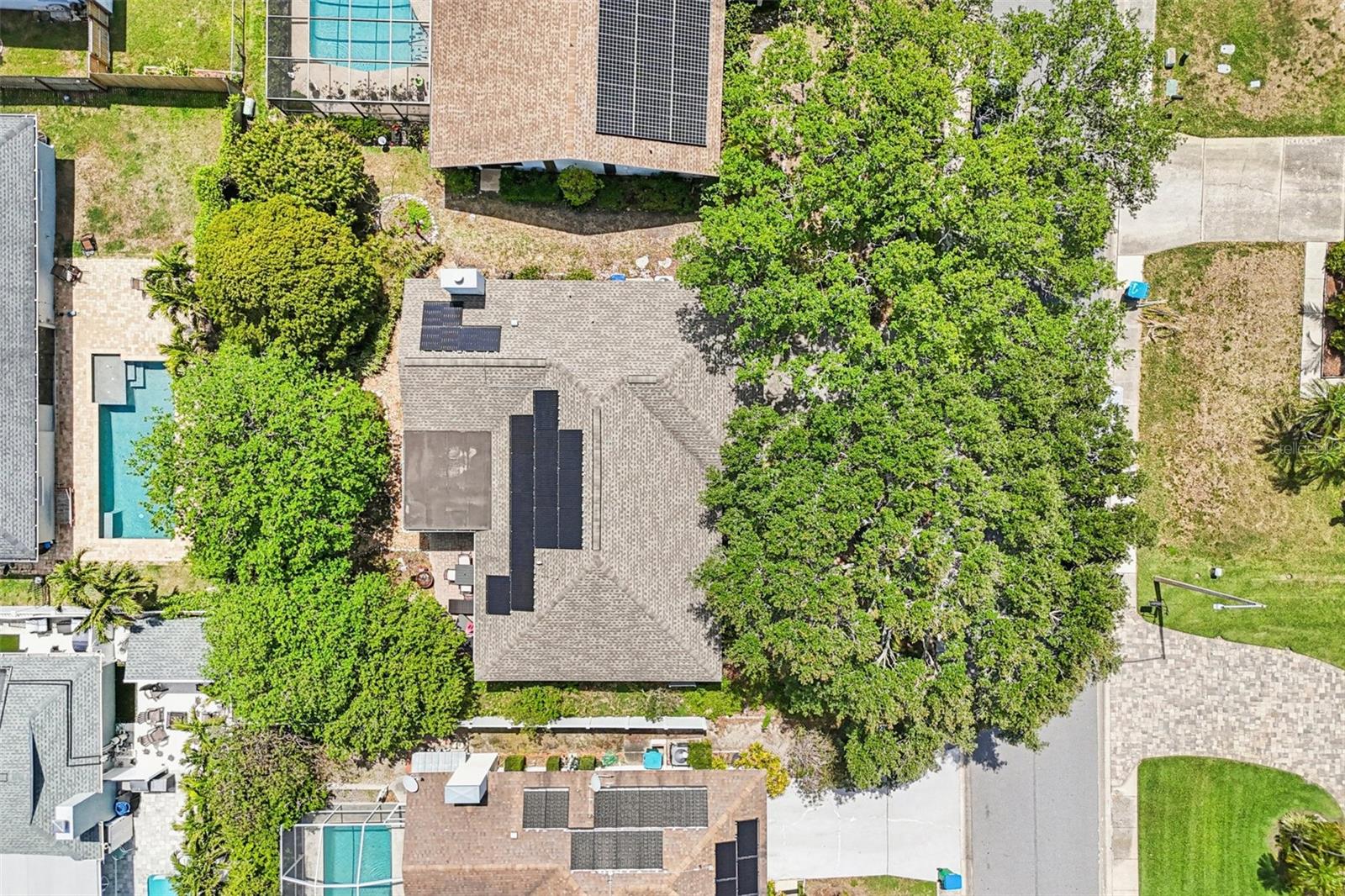 Image 38 of 49 For 8083 Bayhaven Drive