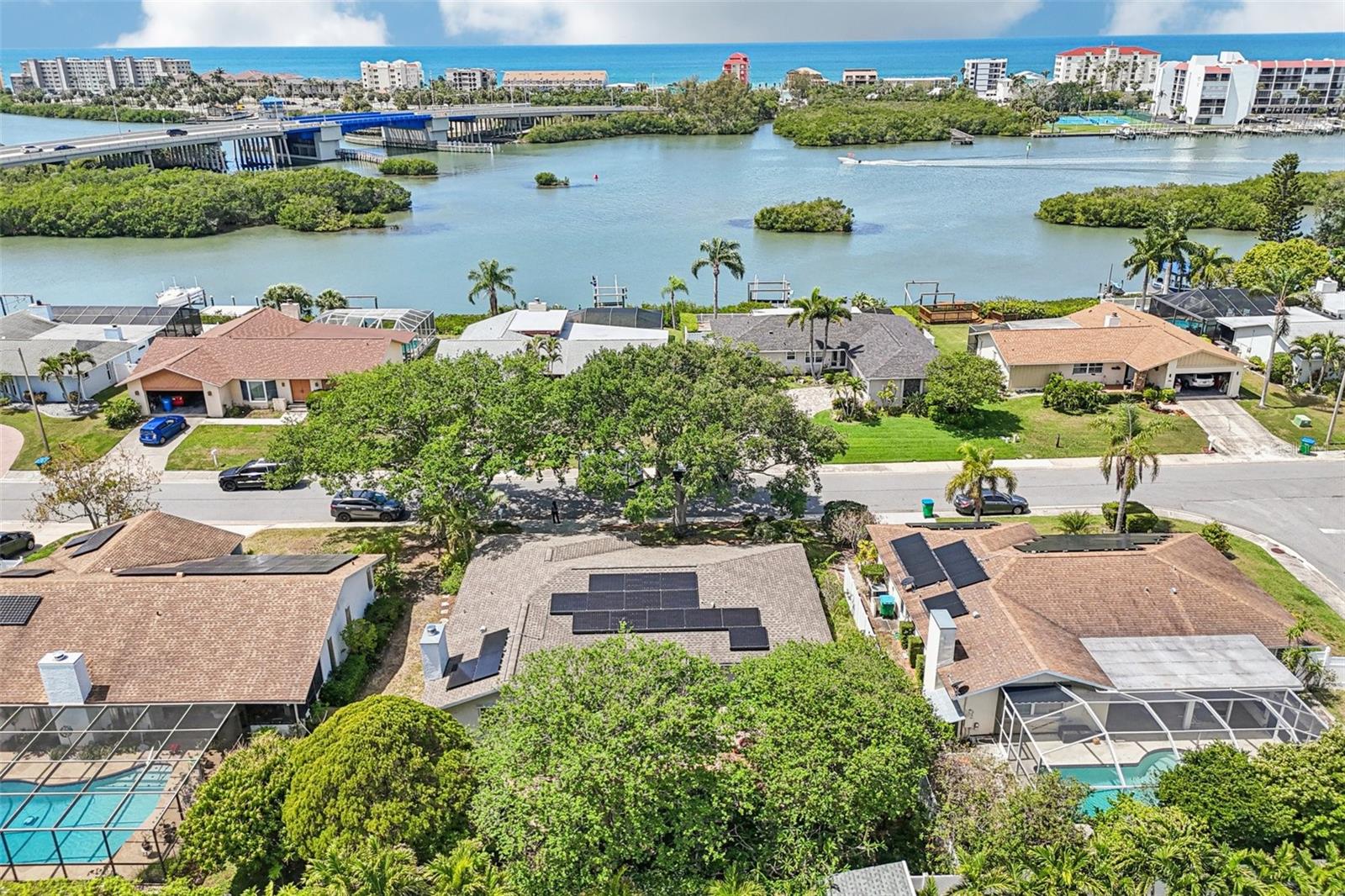 Image 41 of 49 For 8083 Bayhaven Drive