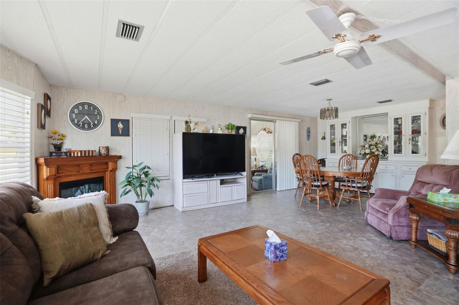 Image 18 of 61 For 8496 Highpoint Boulevard