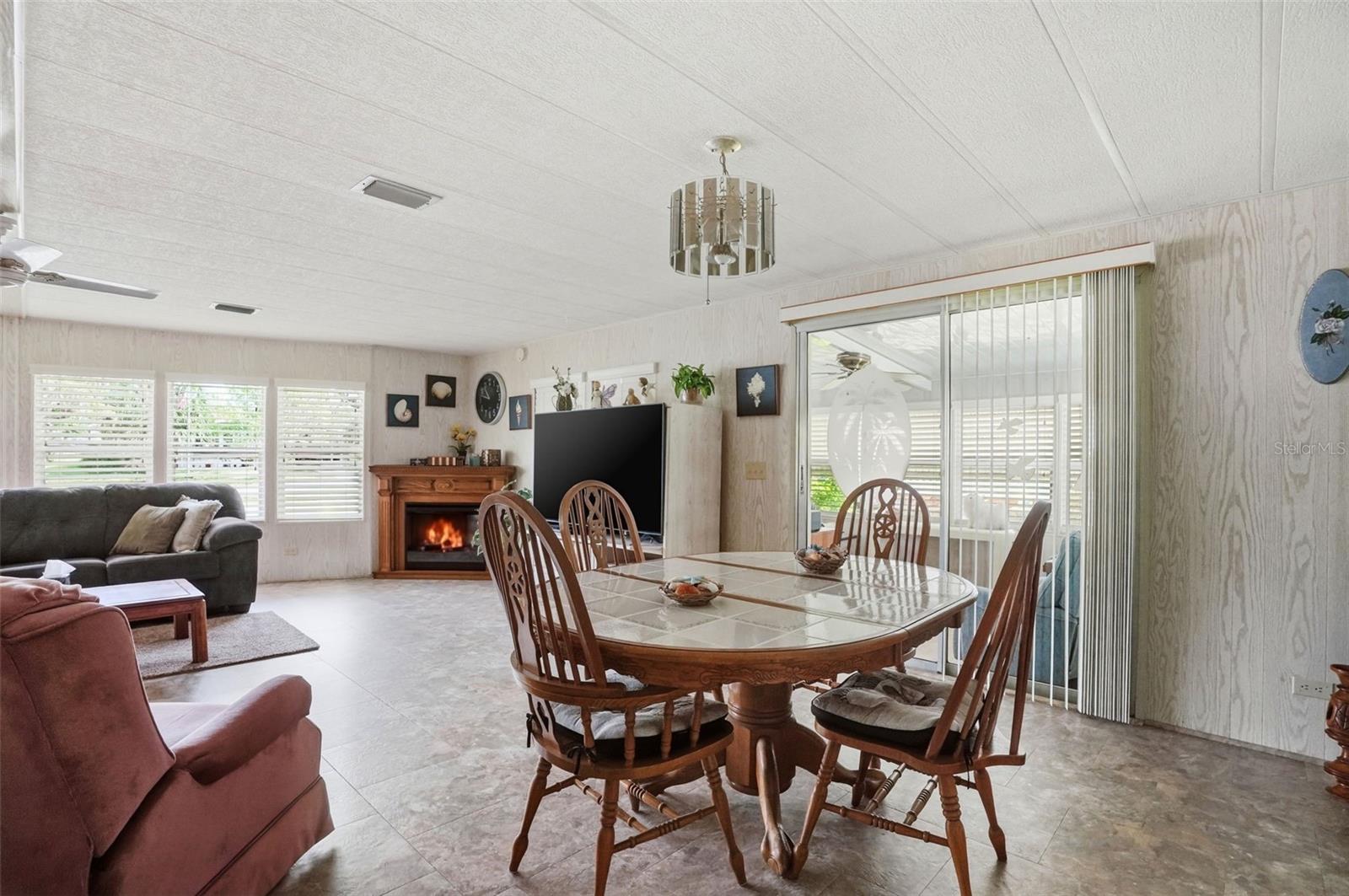 Image 20 of 61 For 8496 Highpoint Boulevard