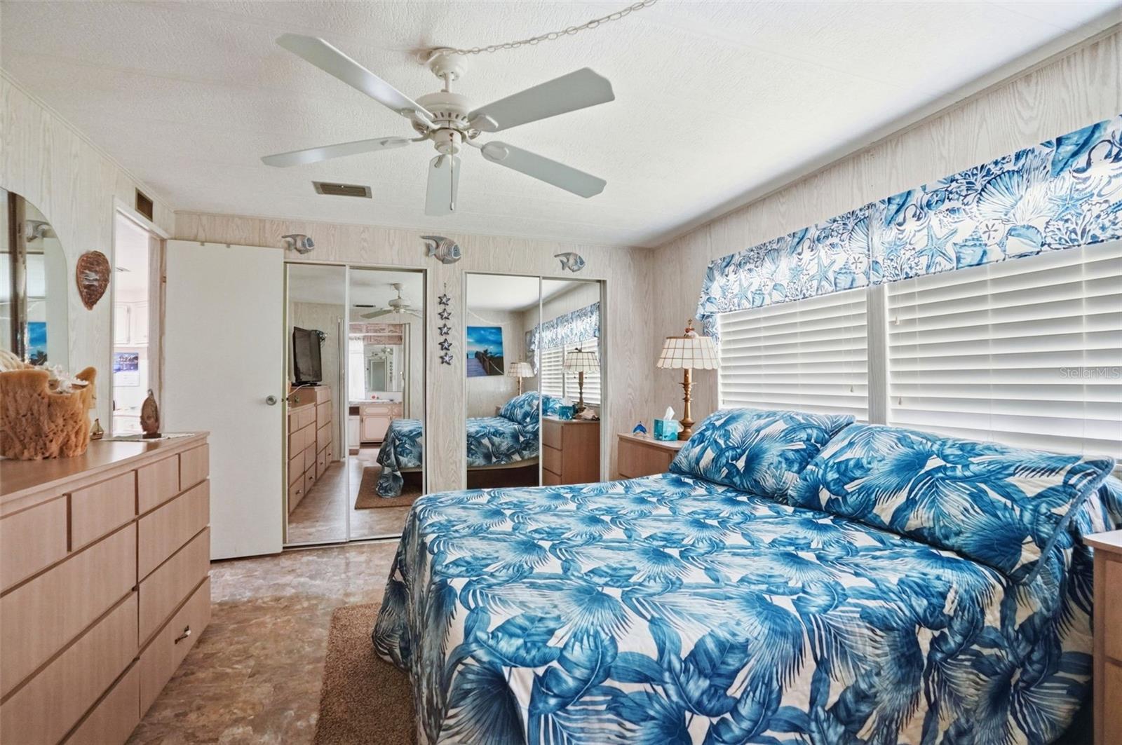 Image 25 of 61 For 8496 Highpoint Boulevard