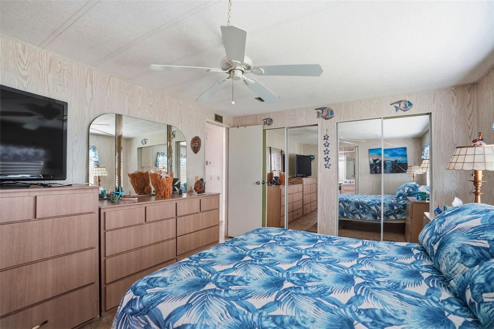 Image 26 of 61 For 8496 Highpoint Boulevard