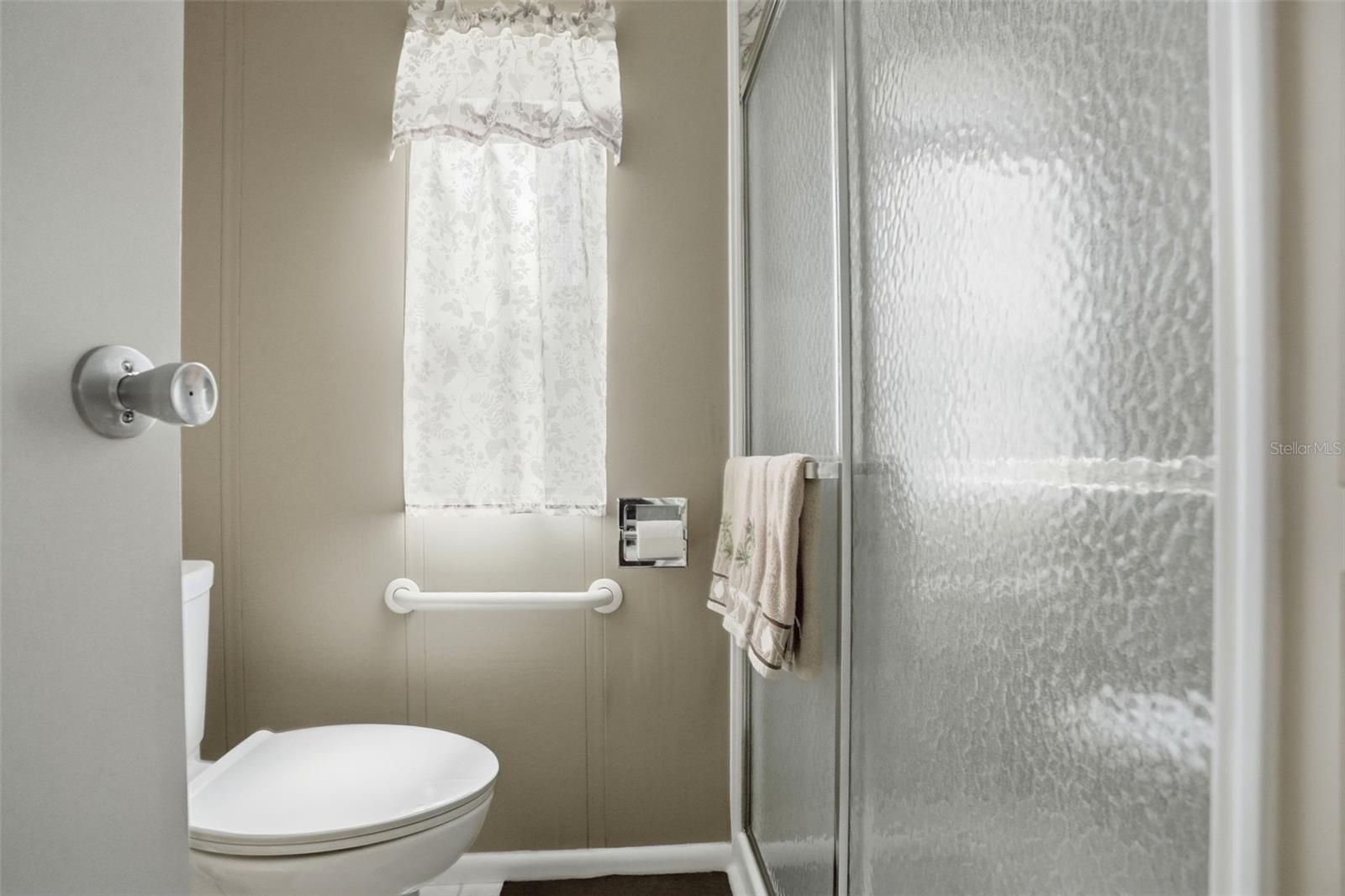 Image 30 of 61 For 8496 Highpoint Boulevard