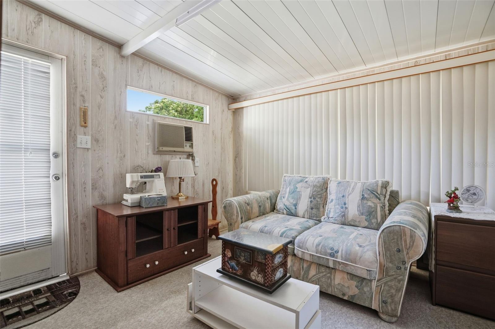 Image 36 of 61 For 8496 Highpoint Boulevard