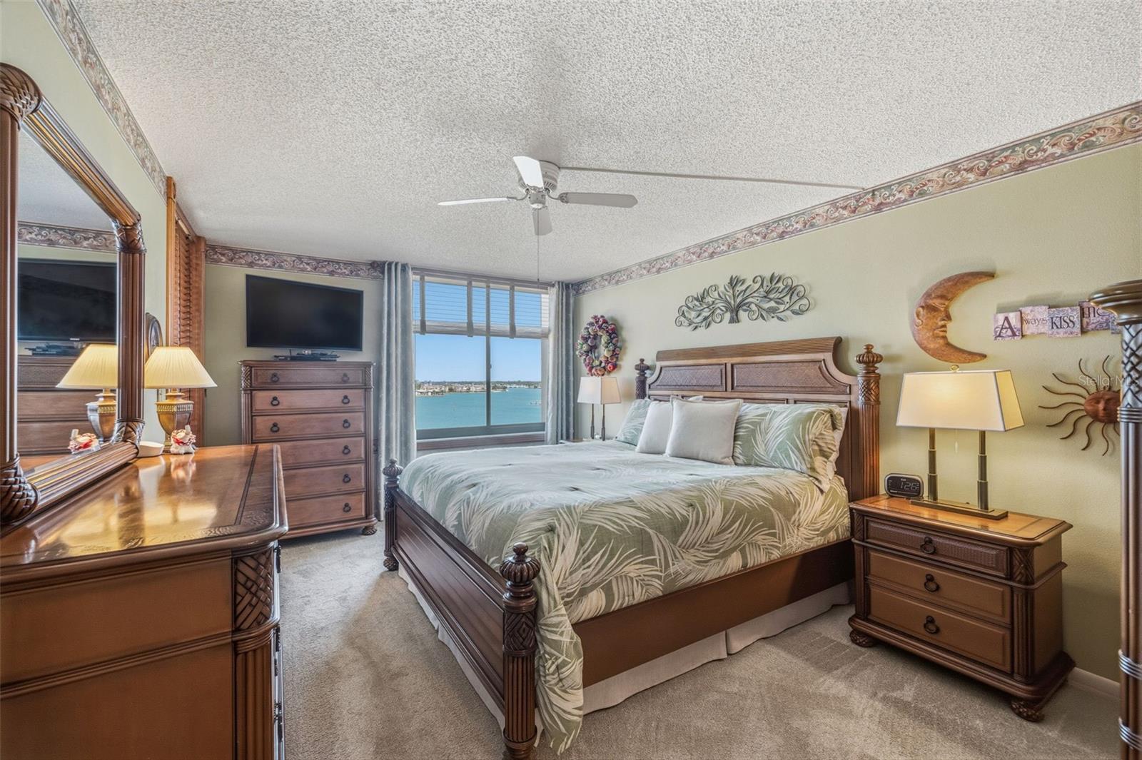 Image 19 of 61 For 9425 Blind Pass Road 705