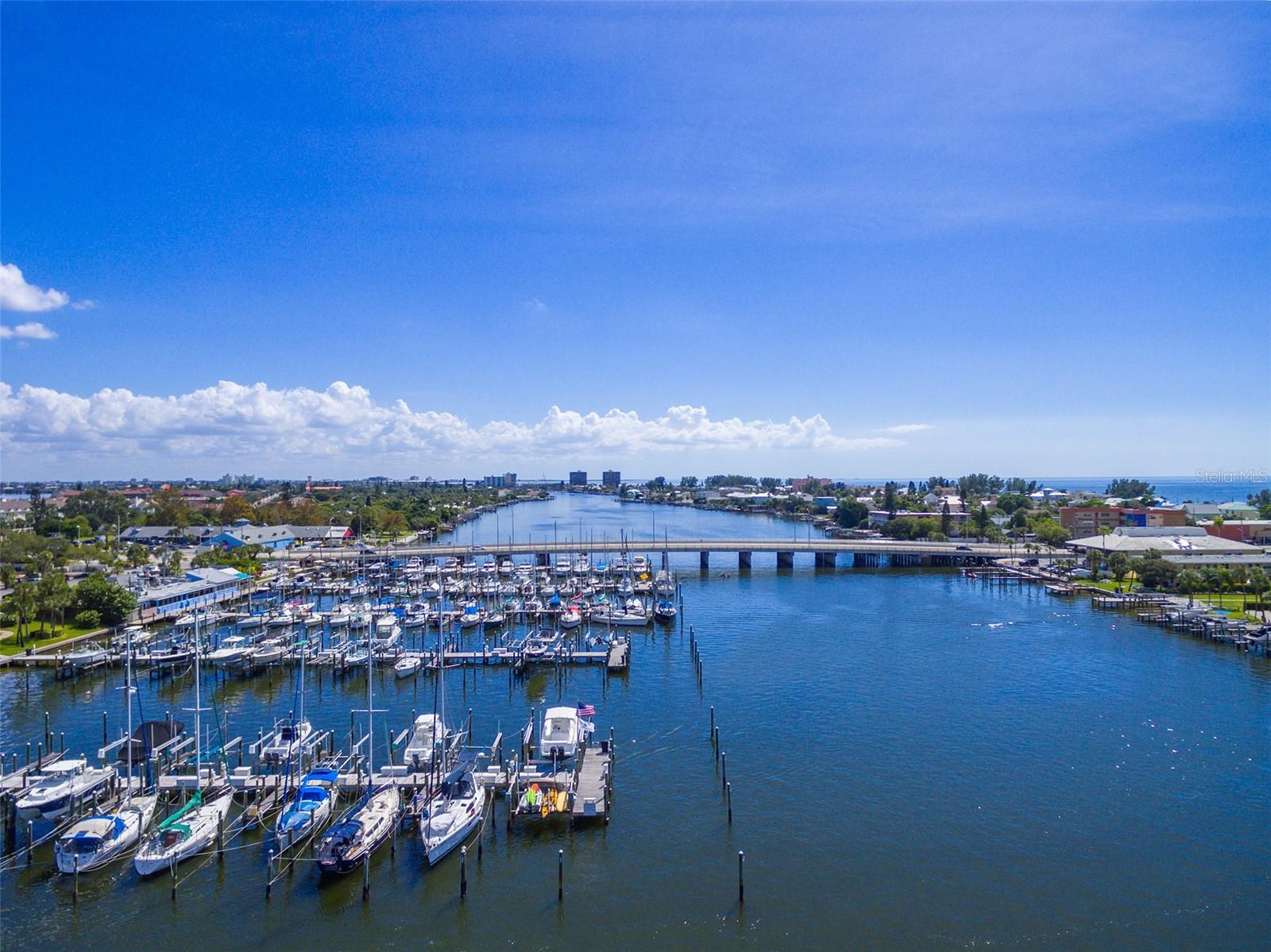 Image 28 of 61 For 9425 Blind Pass Road 705