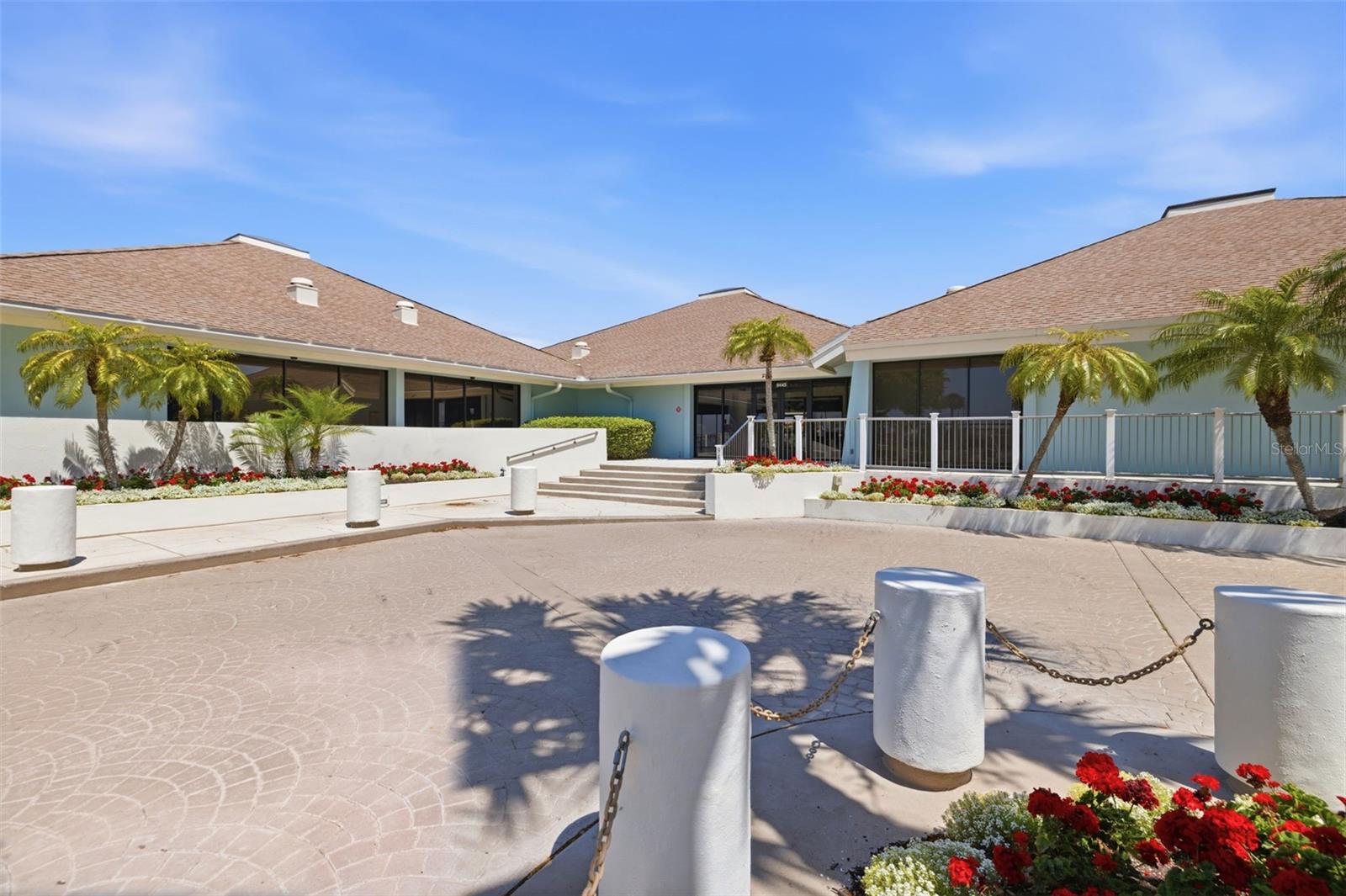 Image 33 of 61 For 9425 Blind Pass Road 705