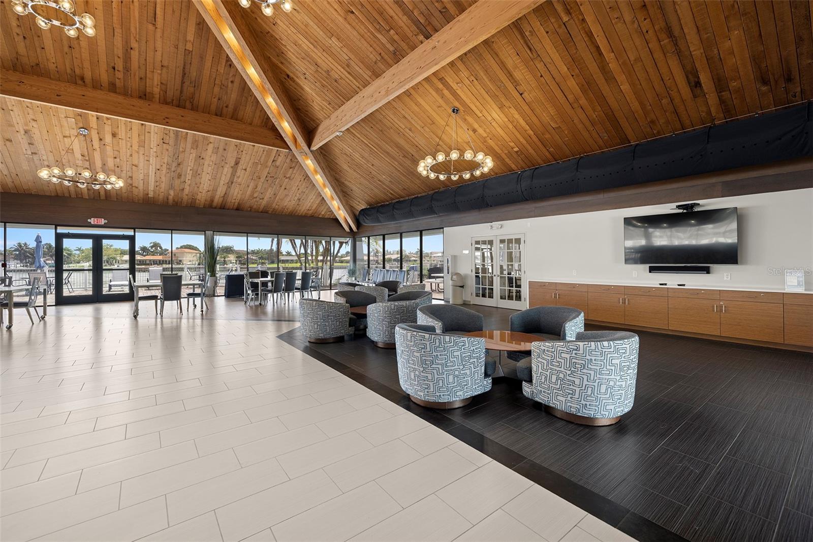 Image 39 of 61 For 9425 Blind Pass Road 705