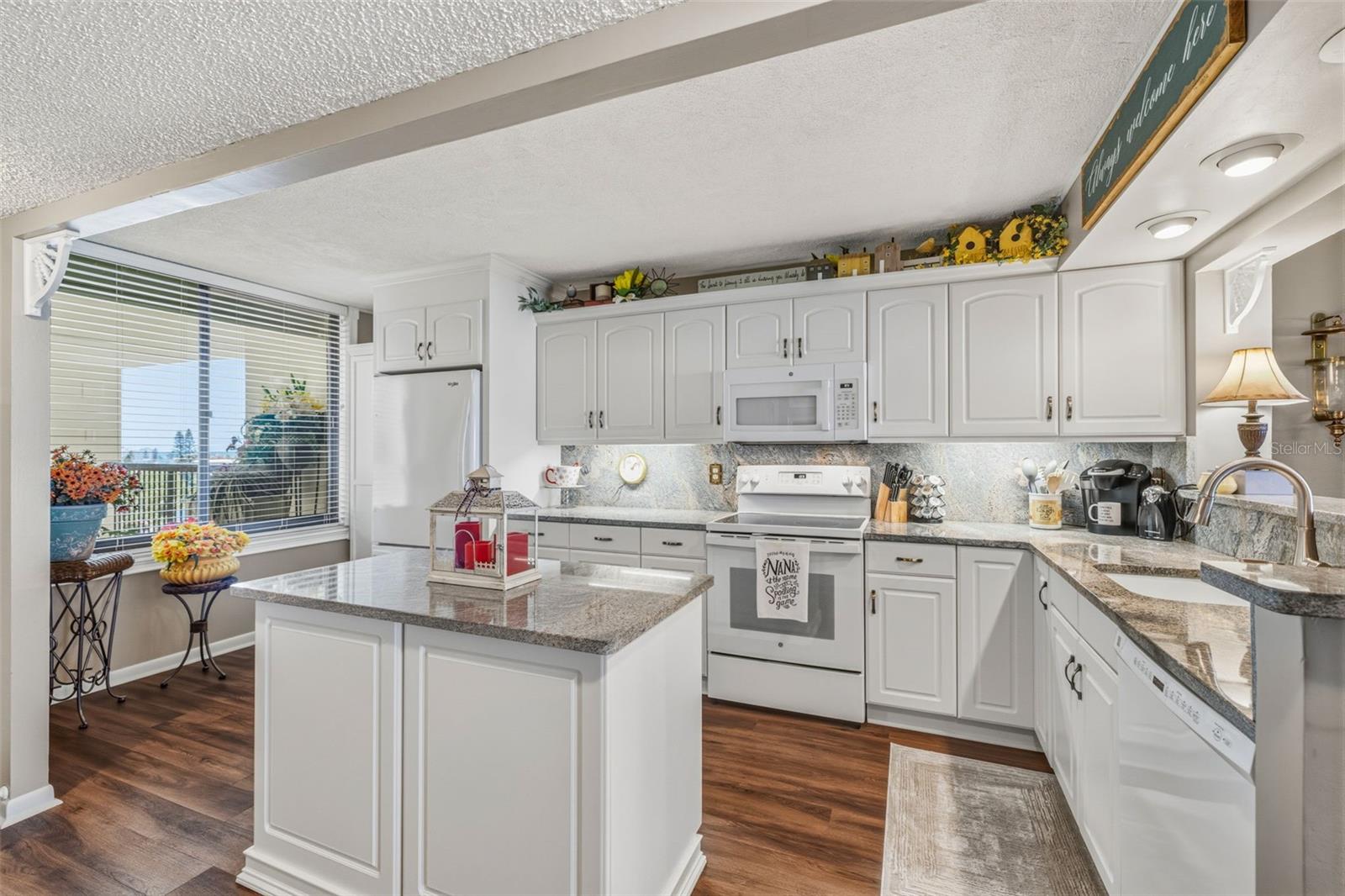 Image 5 of 61 For 9425 Blind Pass Road 705