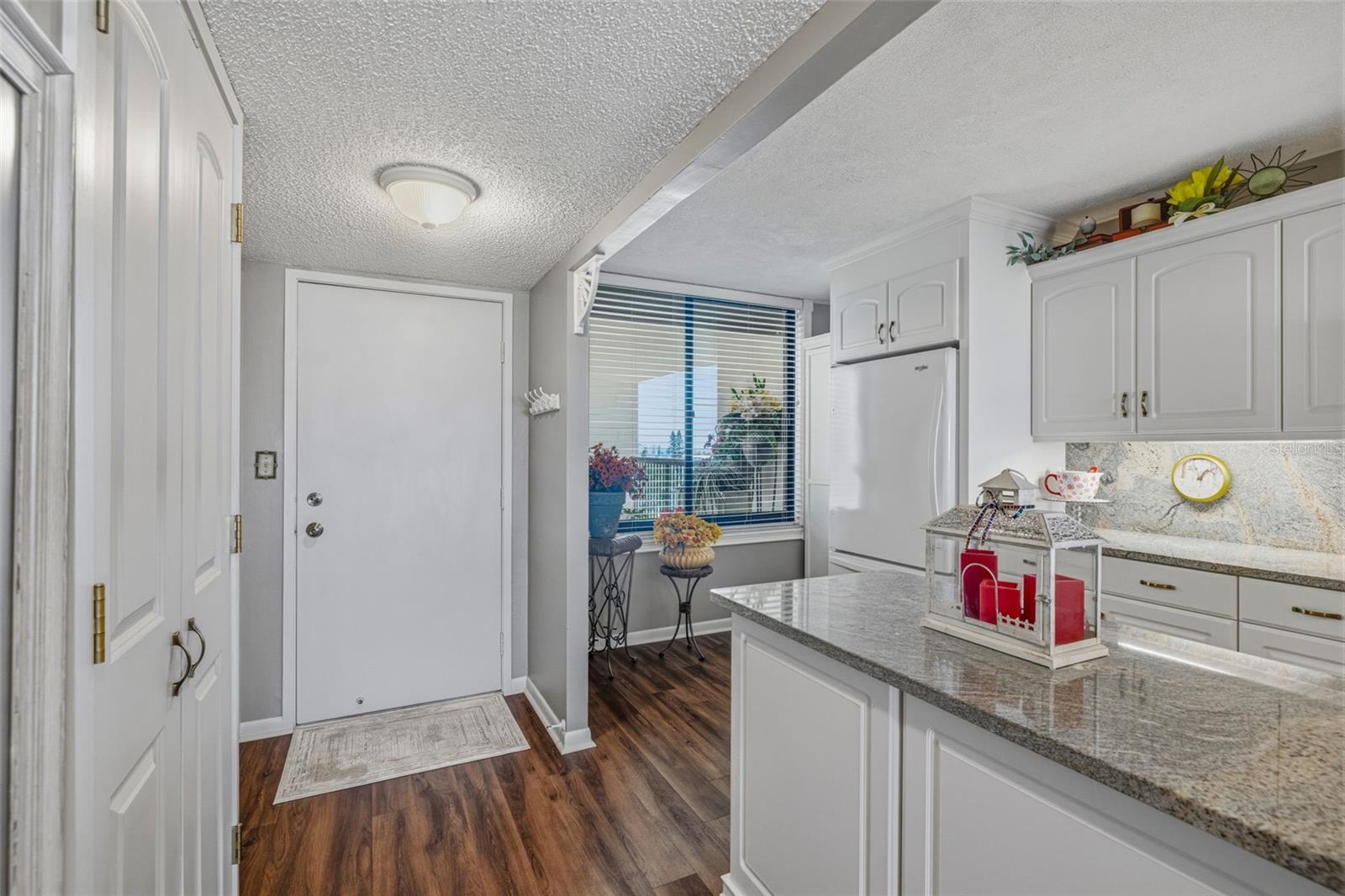 Image 9 of 61 For 9425 Blind Pass Road 705