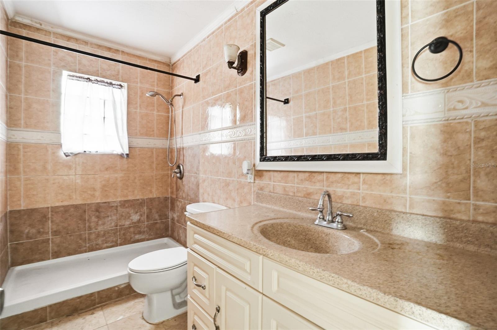 Image 10 of 13 For 4811 Clifton Street