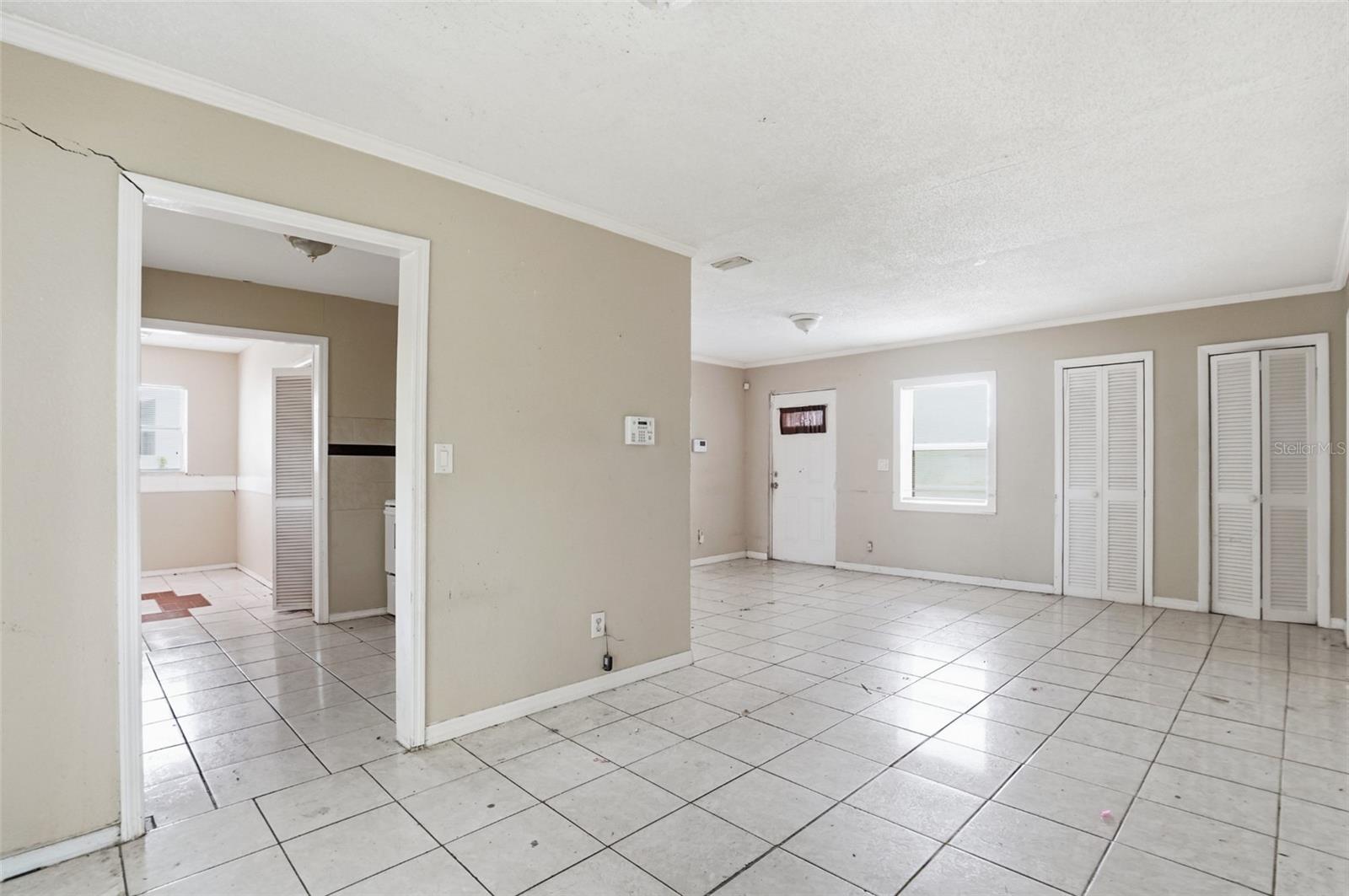 Image 5 of 13 For 4811 Clifton Street