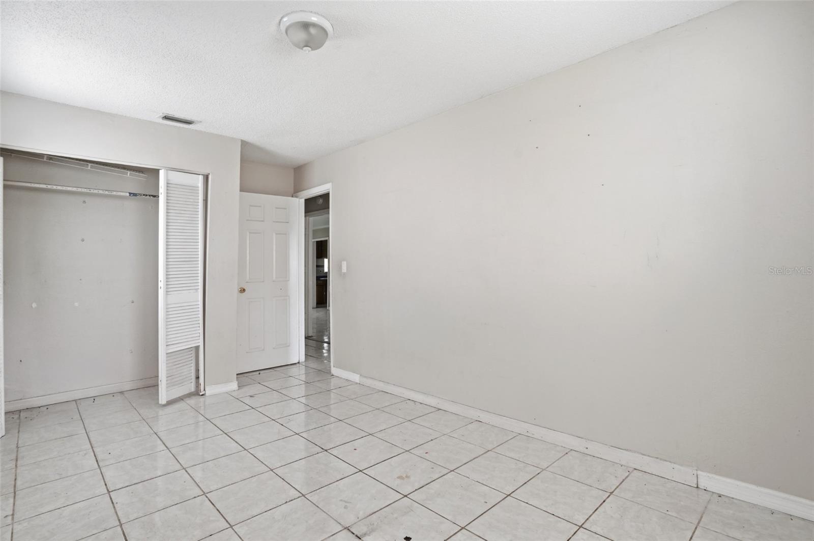 Image 9 of 13 For 4811 Clifton Street