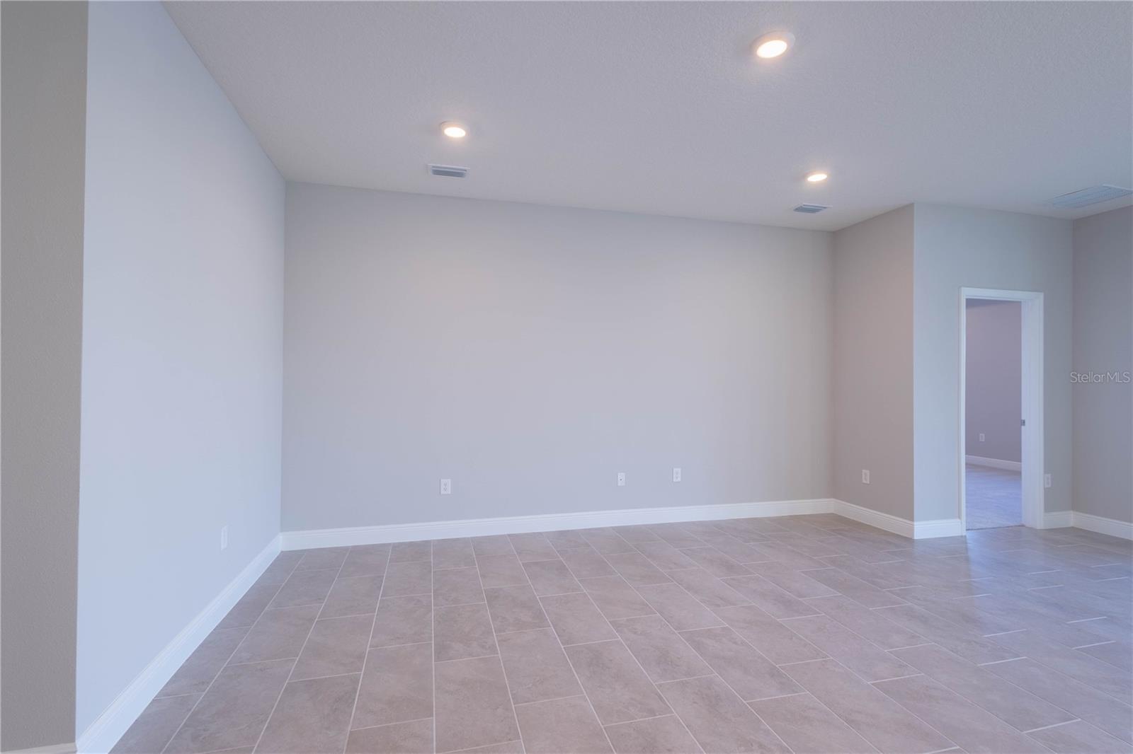 Image 24 of 36 For 345 Mangrove Manor Drive