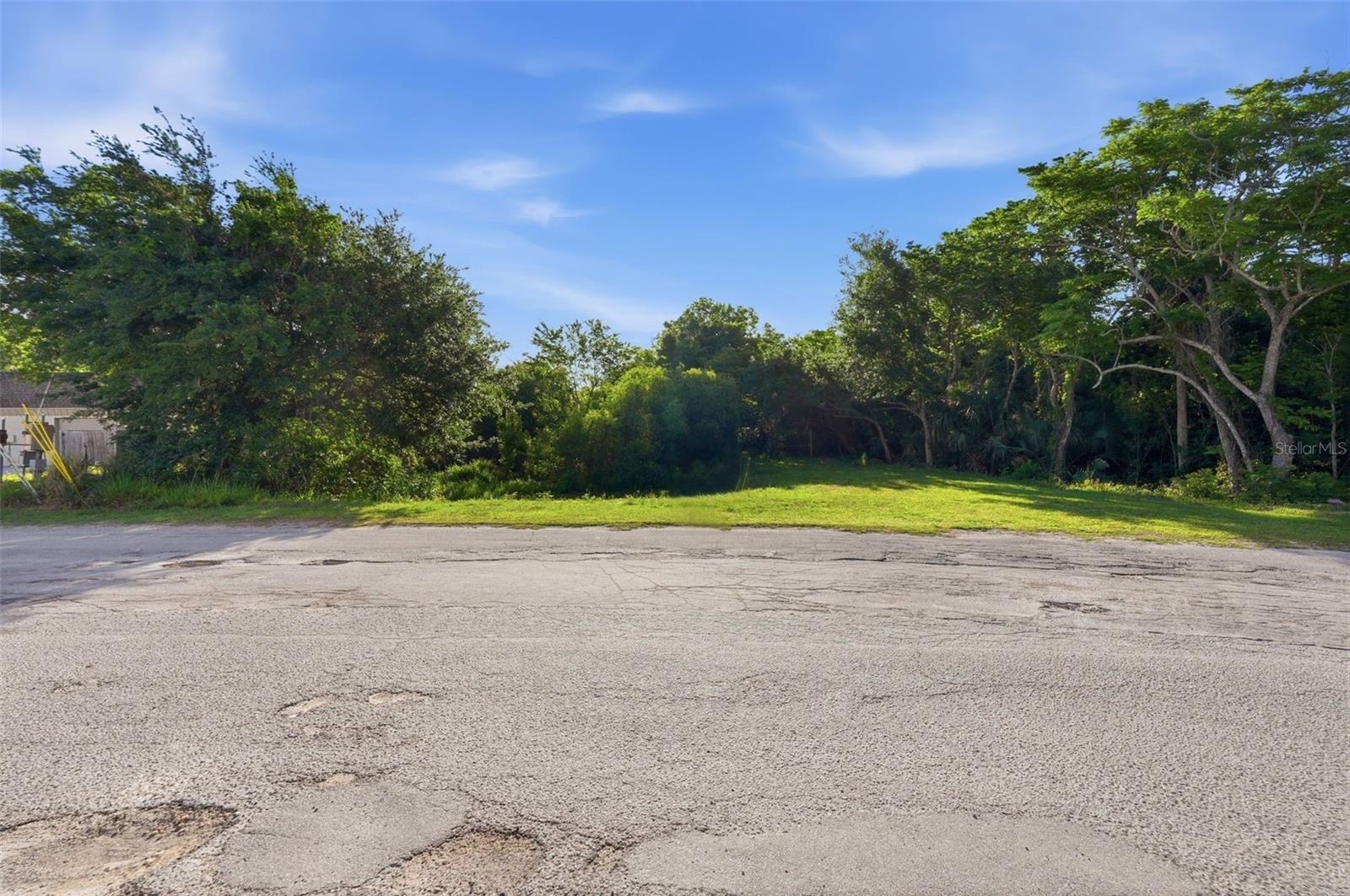 Image 9 of 13 For 7810 Clark Moody Boulevard