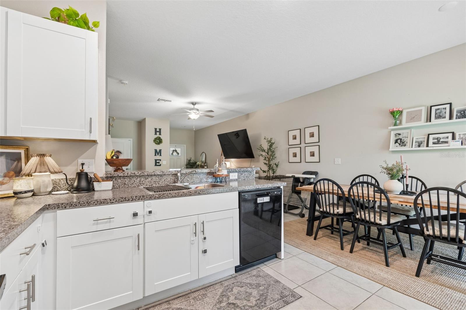 Image 16 of 73 For 3633 Bellmeade Court