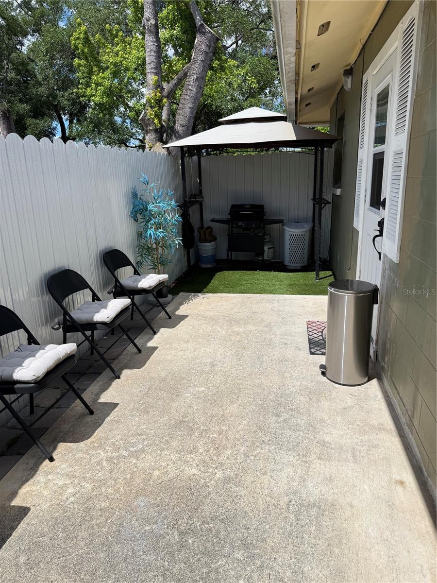 Image 14 of 25 For 7005 Jean Court