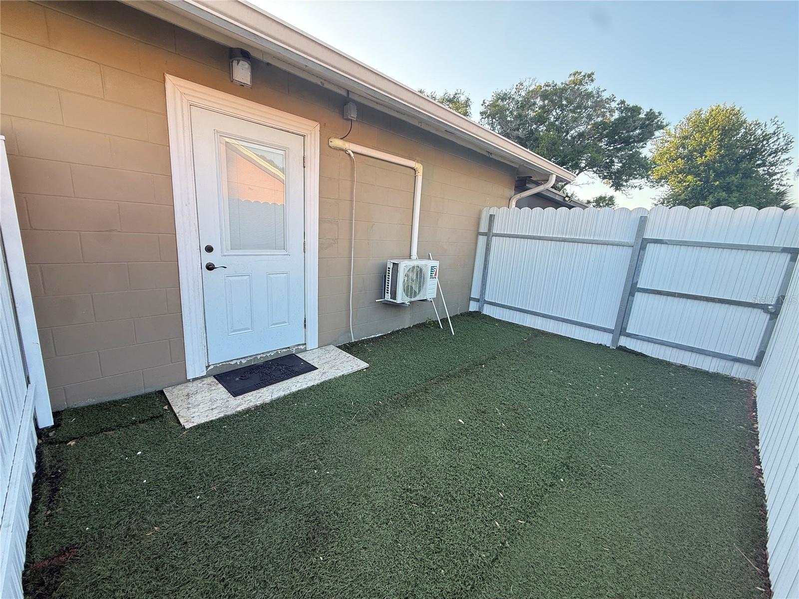Image 21 of 25 For 7005 Jean Court