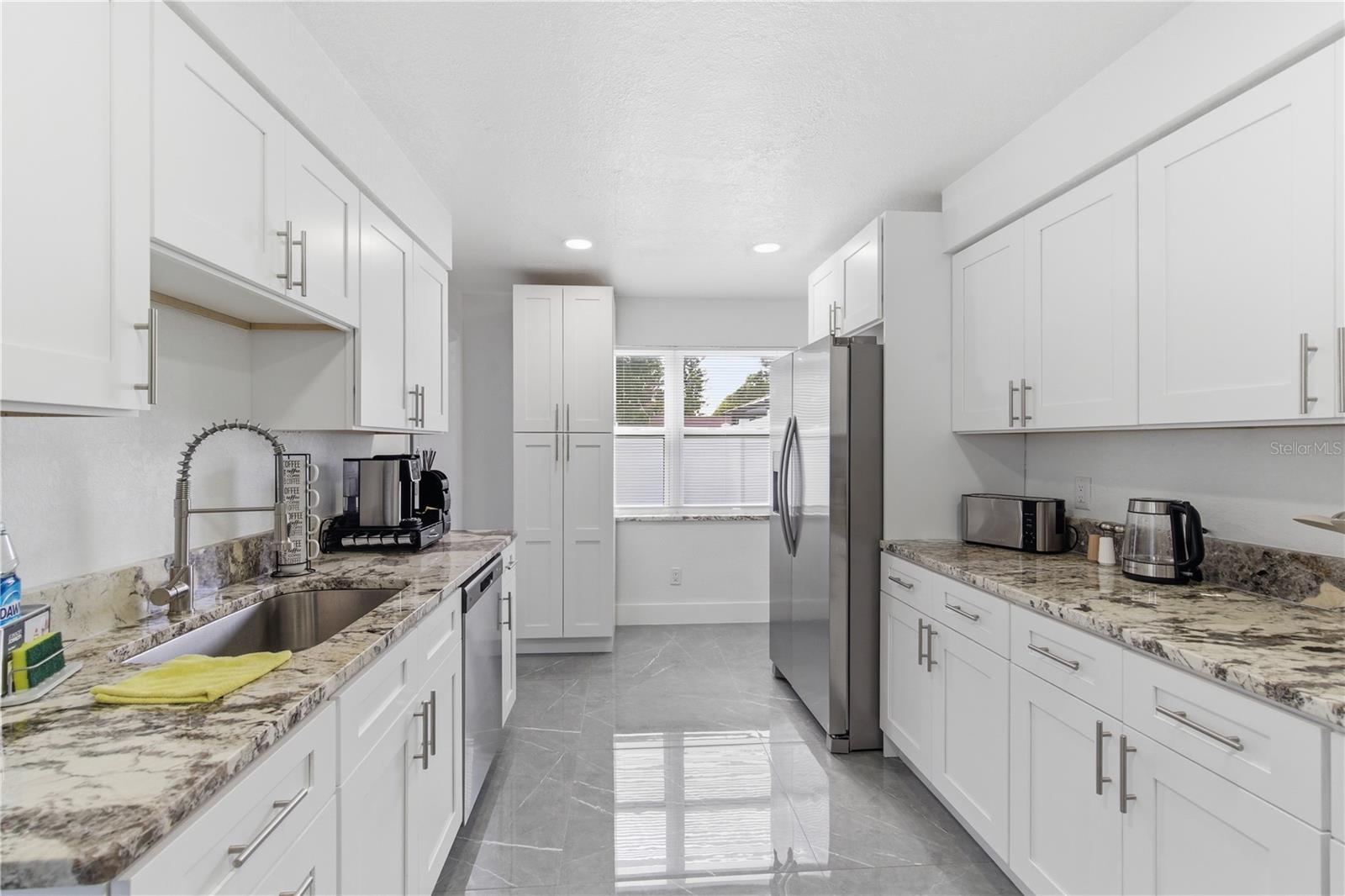 Image 11 of 37 For 1379 Lemon Street