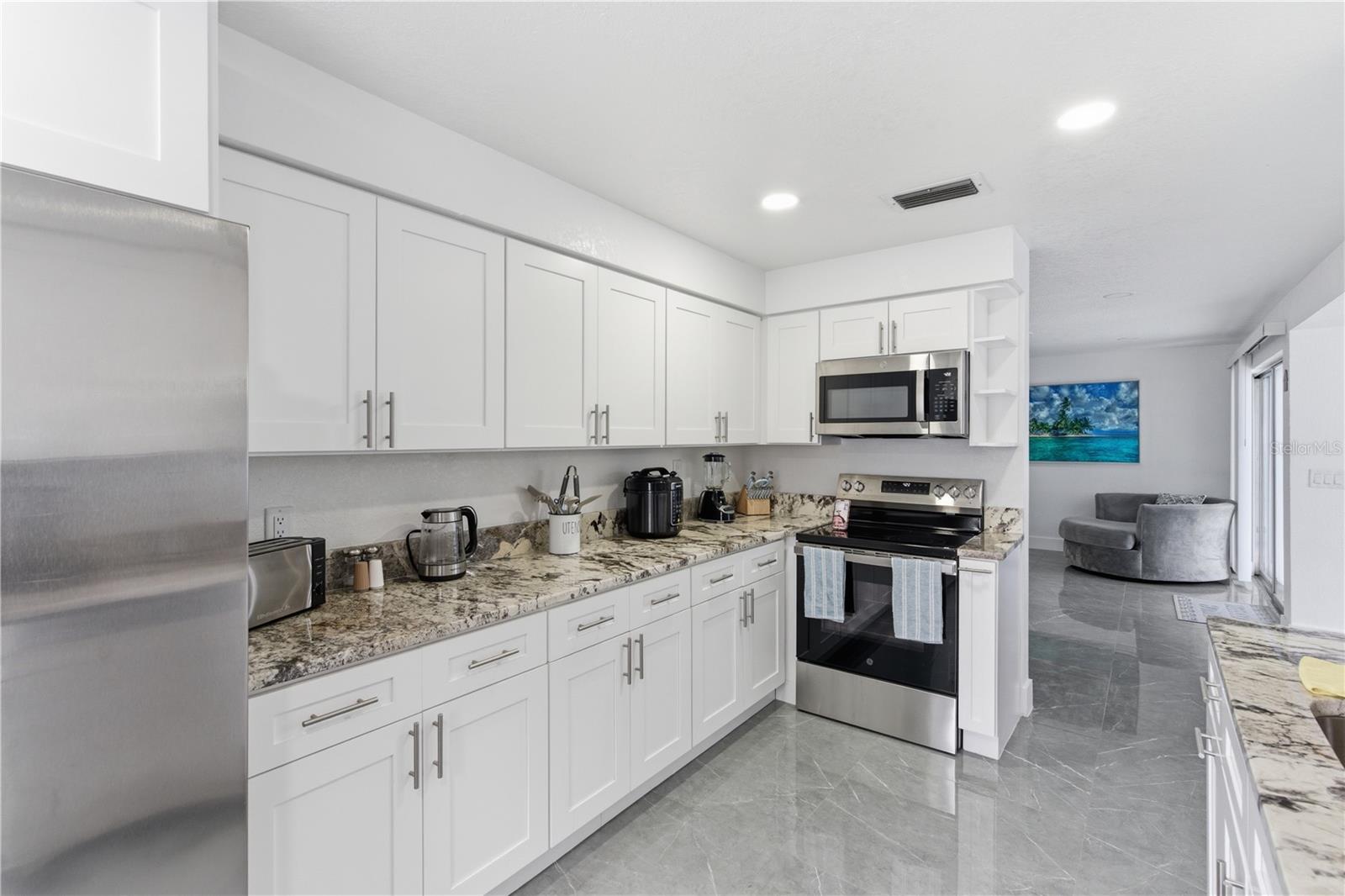 Image 15 of 37 For 1379 Lemon Street