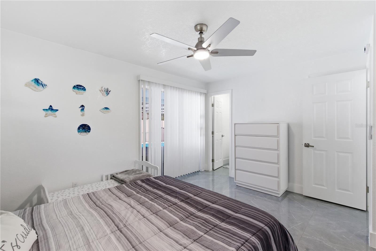 Image 17 of 37 For 1379 Lemon Street