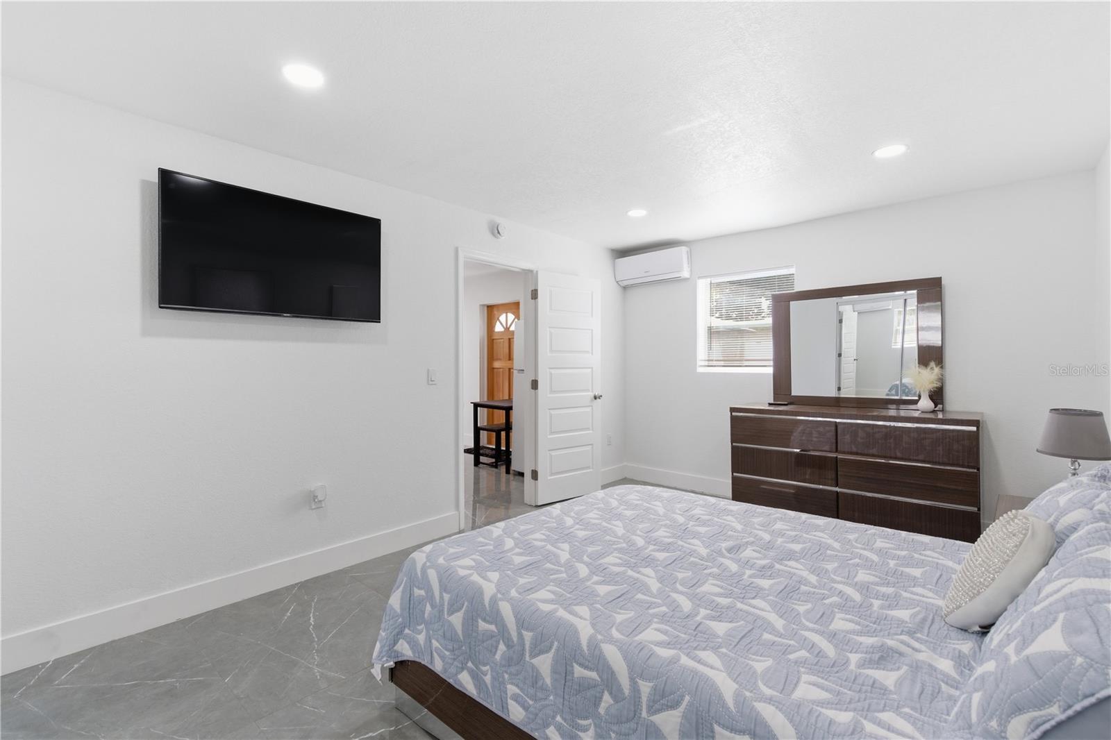 Image 20 of 37 For 1379 Lemon Street