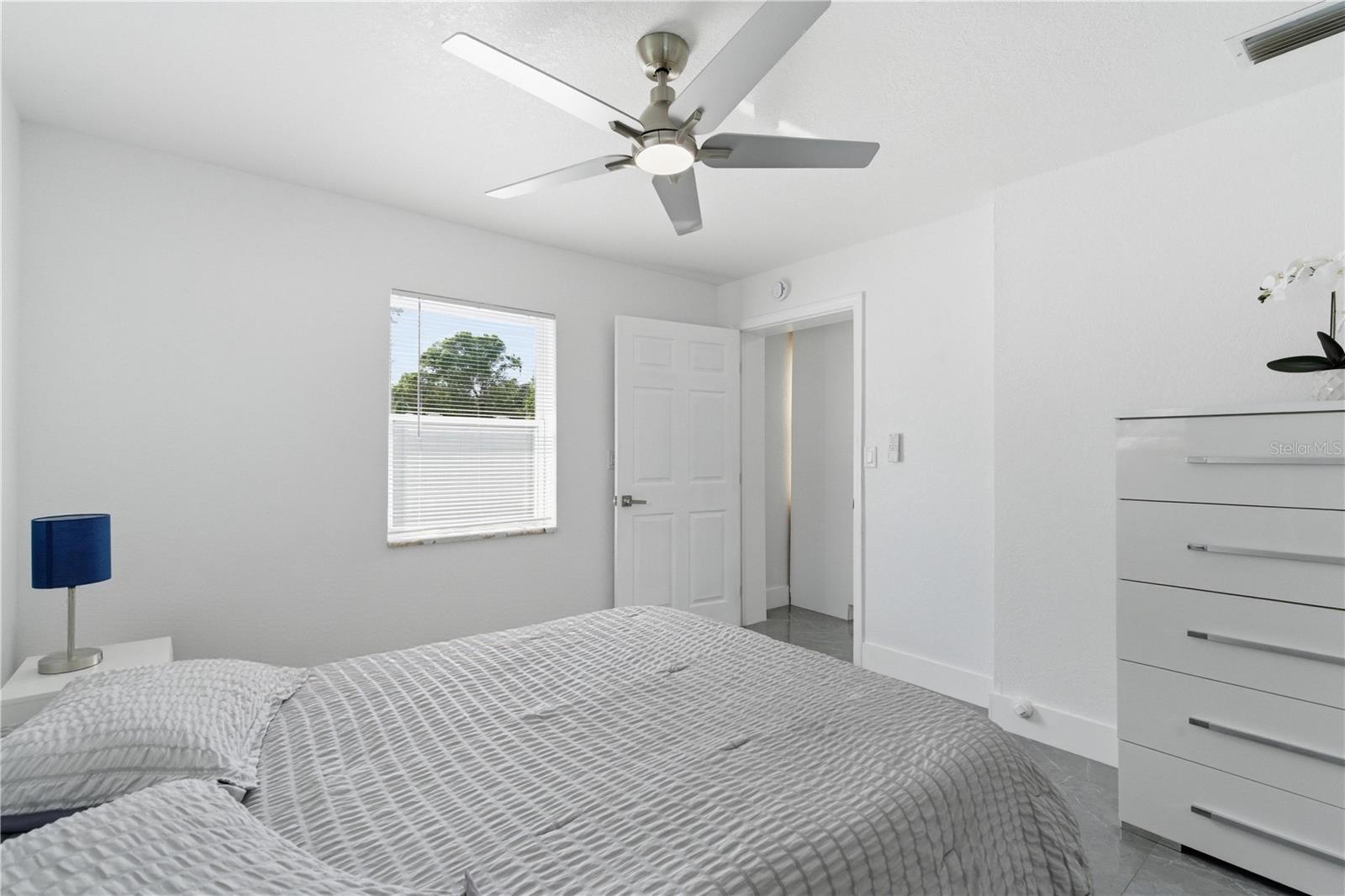 Image 24 of 37 For 1379 Lemon Street