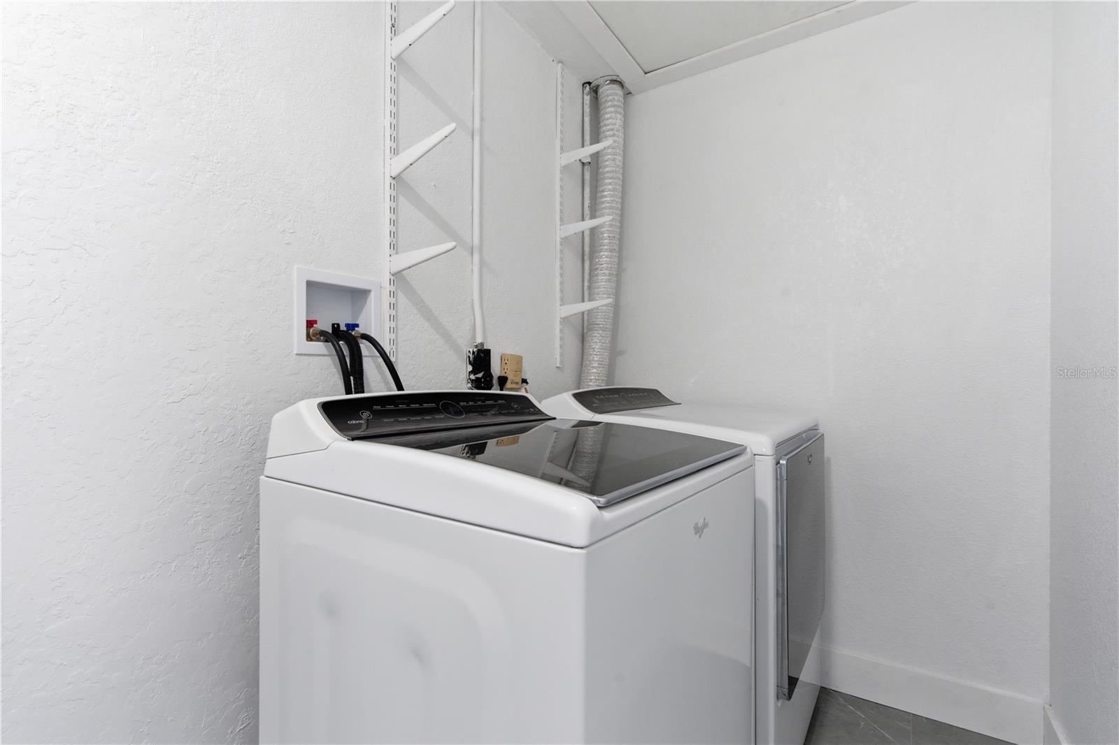 Image 27 of 37 For 1379 Lemon Street