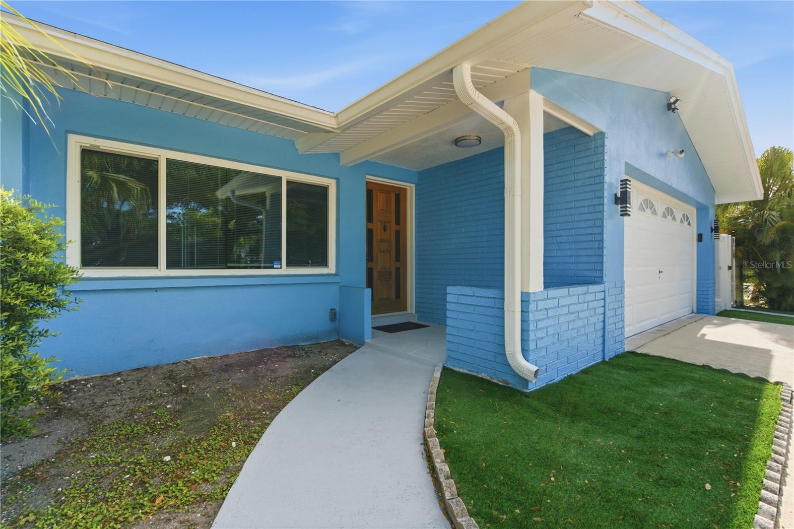 Image 3 of 37 For 1379 Lemon Street