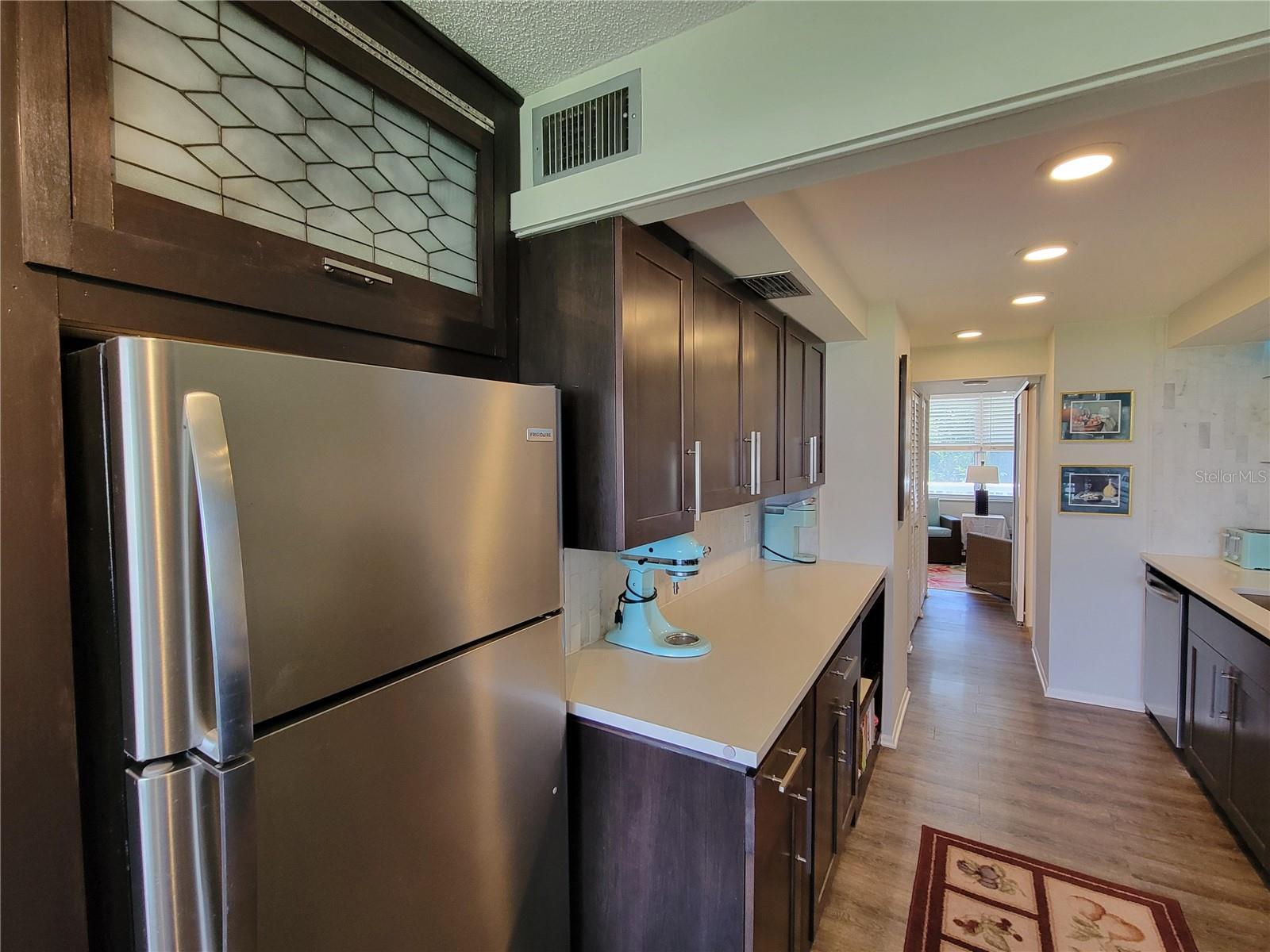 Image 19 of 40 For 4720 Locust Street Ne 219