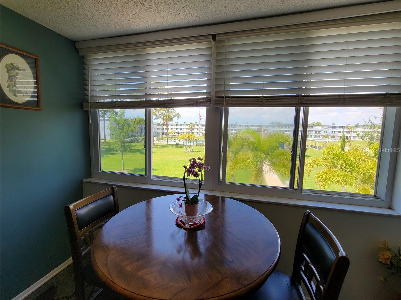 Image 23 of 40 For 4720 Locust Street Ne 219