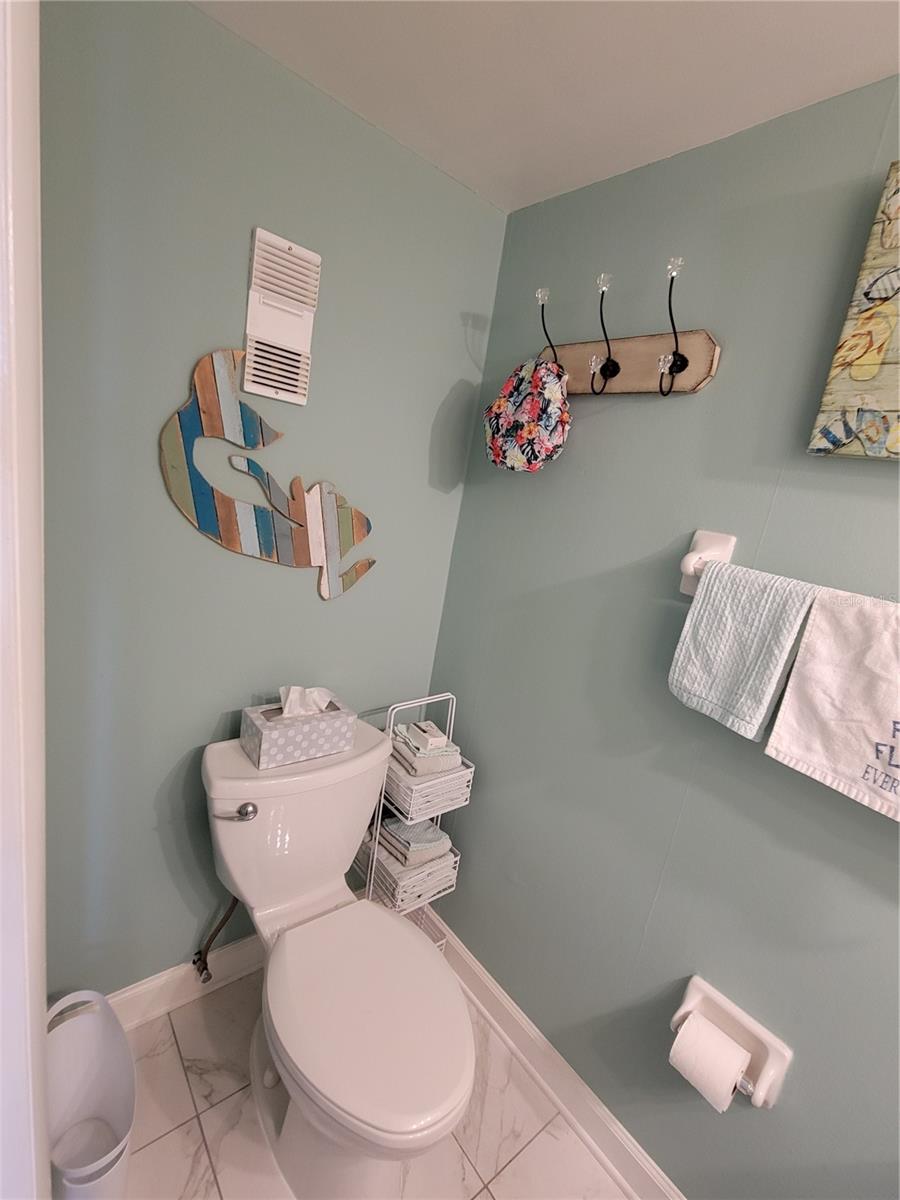 Image 26 of 40 For 4720 Locust Street Ne 219