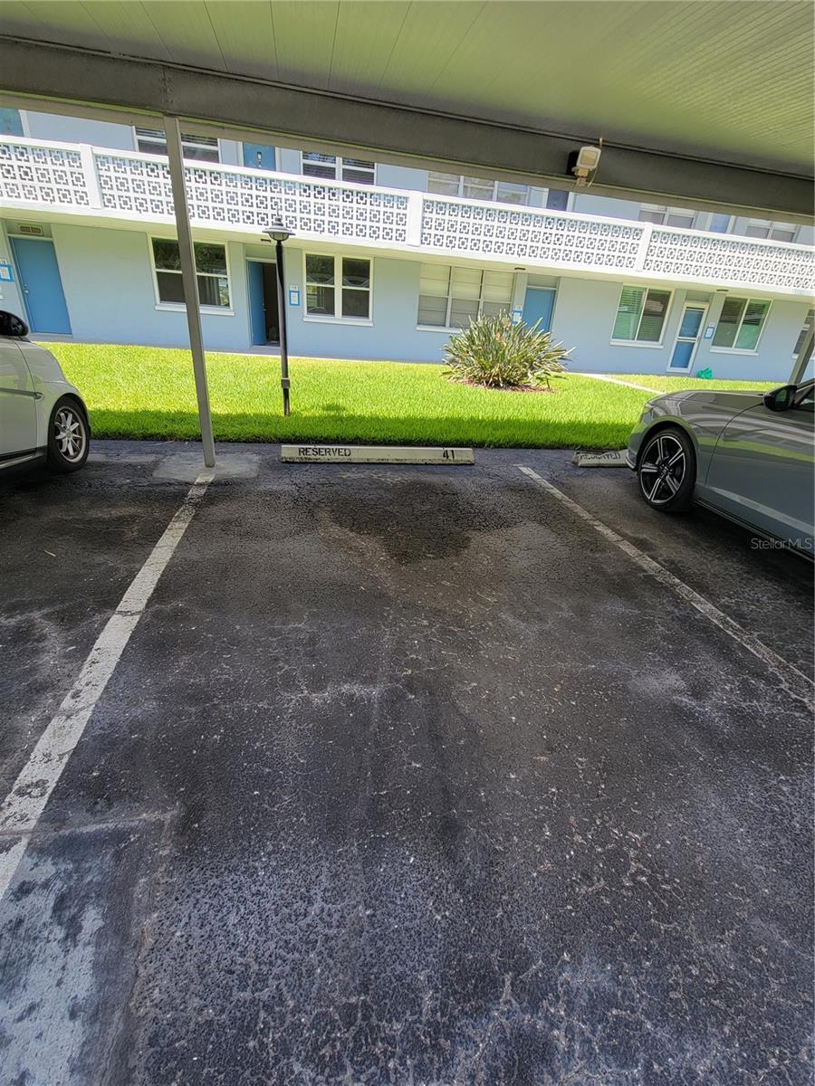 Image 36 of 40 For 4720 Locust Street Ne 219